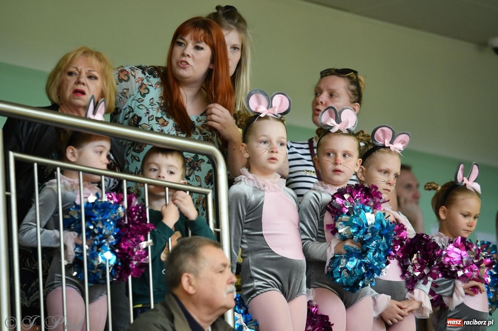 Zdjęcie w galerii na portalu naszraciborz.pl: Racibórz gości Mistrzostwa Okręgu Mażoretek Polski Południowo-Zachodniej [FOTO] wiadomości z regionu