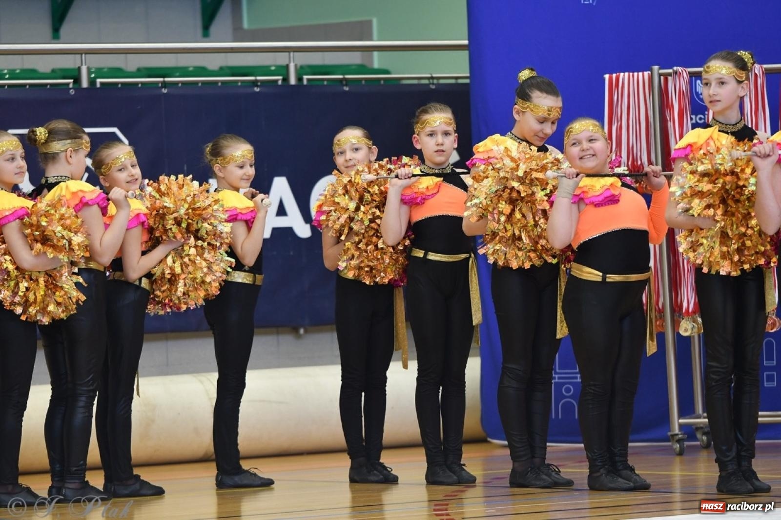 Zdjęcie w galerii na portalu naszraciborz.pl: Racibórz gości Mistrzostwa Okręgu Mażoretek Polski Południowo-Zachodniej [FOTO] wiadomości z regionu