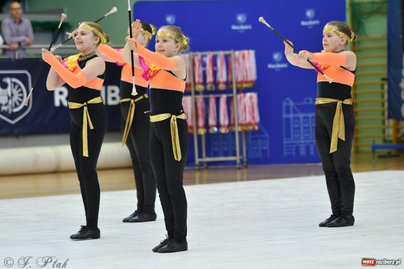 Zdjęcie w galerii na portalu naszraciborz.pl: Racibórz gości Mistrzostwa Okręgu Mażoretek Polski Południowo-Zachodniej [FOTO] wiadomości z regionu