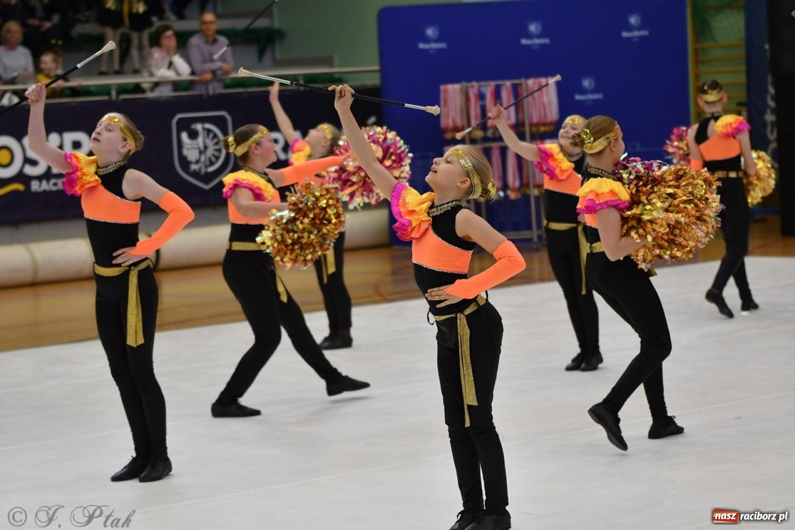 Zdjęcie w galerii na portalu naszraciborz.pl: Racibórz gości Mistrzostwa Okręgu Mażoretek Polski Południowo-Zachodniej [FOTO] wiadomości z regionu