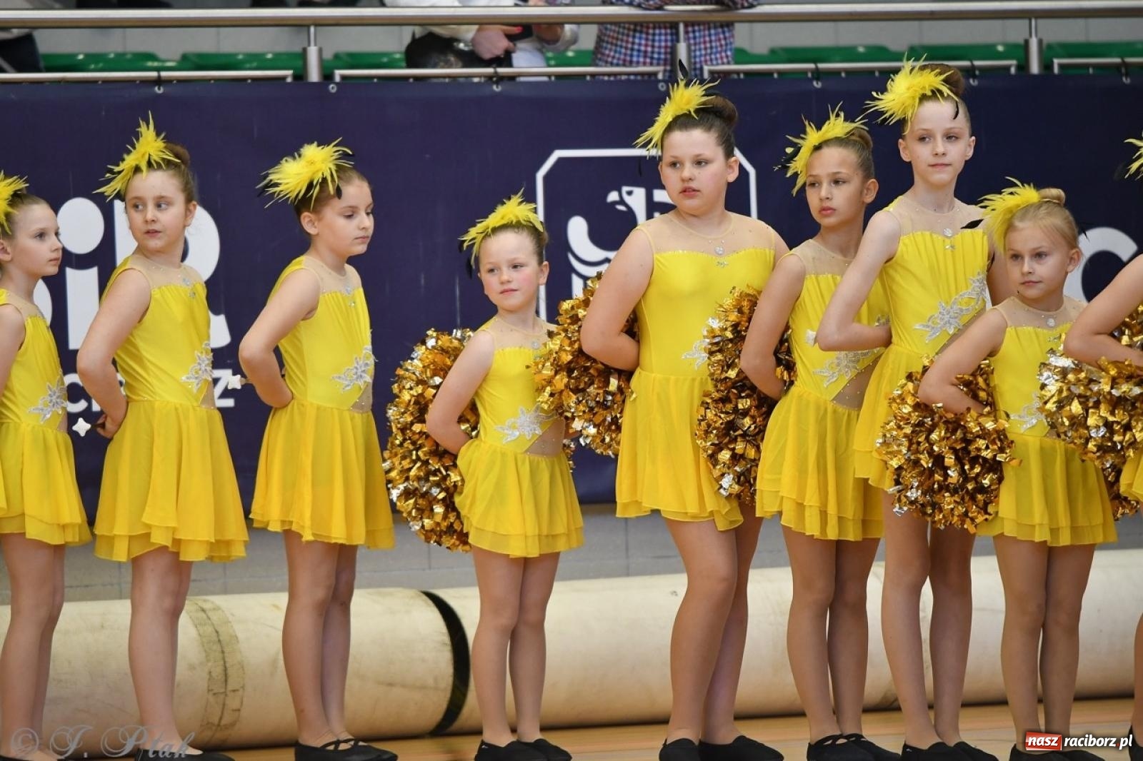 Zdjęcie w galerii na portalu naszraciborz.pl: Racibórz gości Mistrzostwa Okręgu Mażoretek Polski Południowo-Zachodniej [FOTO] wiadomości z regionu
