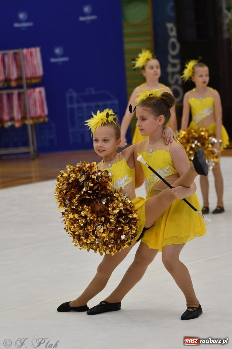 Zdjęcie w galerii na portalu naszraciborz.pl: Racibórz gości Mistrzostwa Okręgu Mażoretek Polski Południowo-Zachodniej [FOTO] wiadomości z regionu