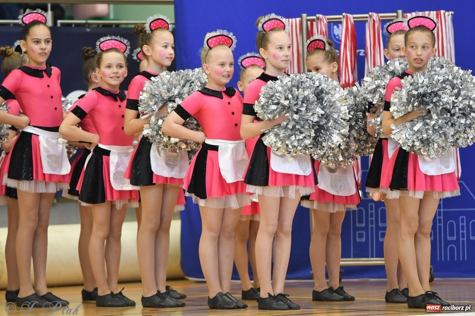 Zdjęcie w galerii na portalu naszraciborz.pl: Racibórz gości Mistrzostwa Okręgu Mażoretek Polski Południowo-Zachodniej [FOTO] wiadomości z regionu