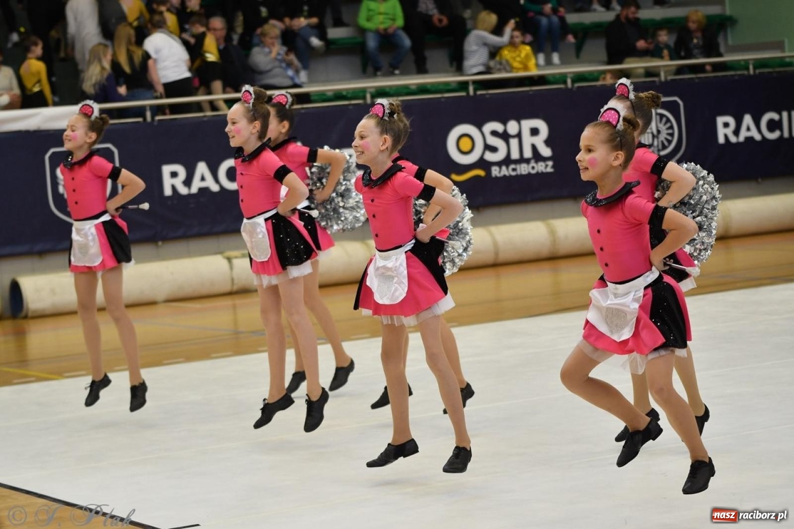 Zdjęcie w galerii na portalu naszraciborz.pl: Racibórz gości Mistrzostwa Okręgu Mażoretek Polski Południowo-Zachodniej [FOTO] wiadomości z regionu