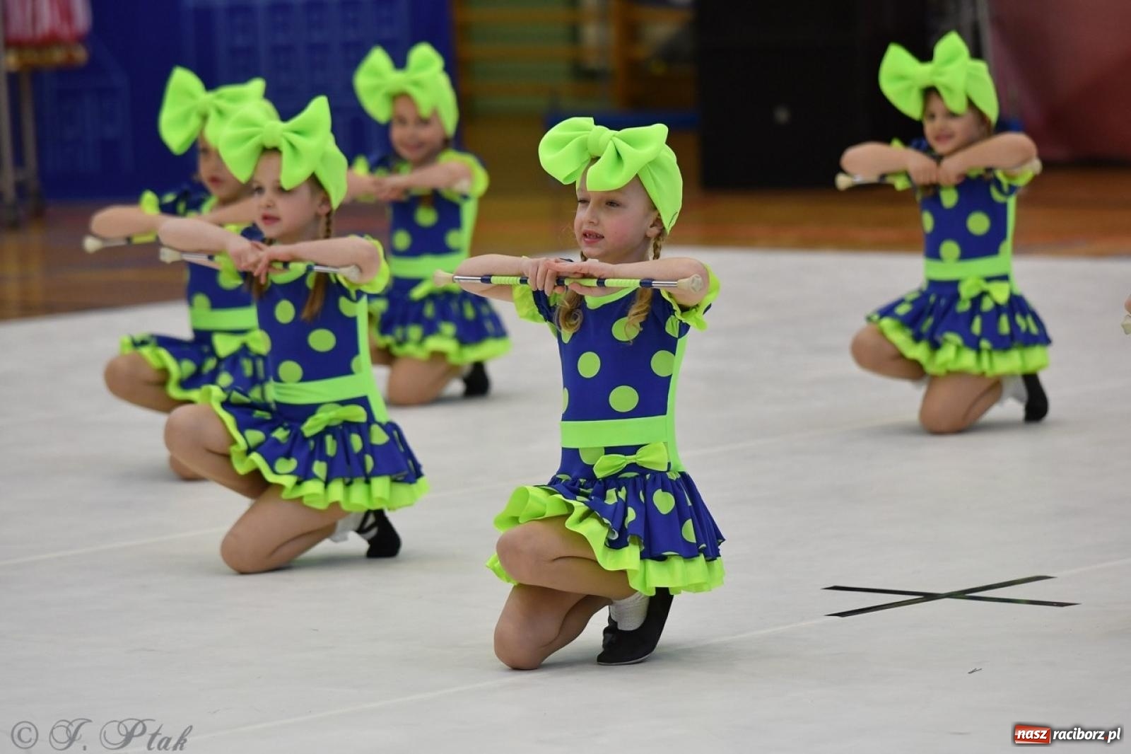 Zdjęcie w galerii na portalu naszraciborz.pl: Racibórz gości Mistrzostwa Okręgu Mażoretek Polski Południowo-Zachodniej [FOTO] wiadomości z regionu