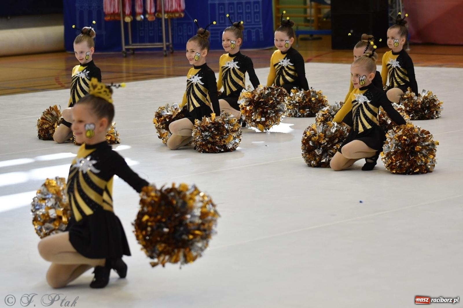 Zdjęcie w galerii na portalu naszraciborz.pl: Racibórz gości Mistrzostwa Okręgu Mażoretek Polski Południowo-Zachodniej [FOTO] wiadomości z regionu