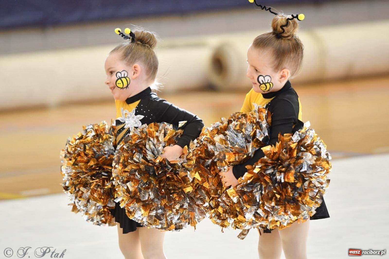 Zdjęcie w galerii na portalu naszraciborz.pl: Racibórz gości Mistrzostwa Okręgu Mażoretek Polski Południowo-Zachodniej [FOTO] wiadomości z regionu