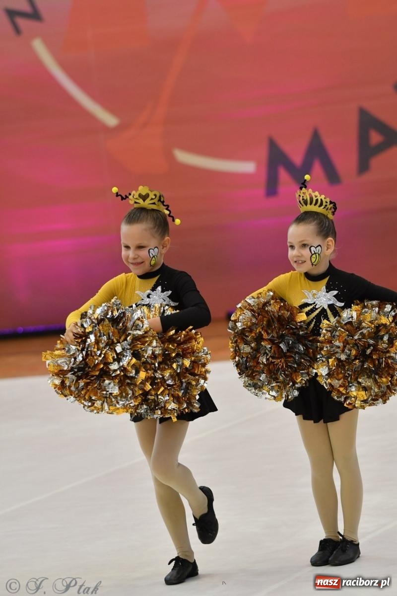 Zdjęcie w galerii na portalu naszraciborz.pl: Racibórz gości Mistrzostwa Okręgu Mażoretek Polski Południowo-Zachodniej [FOTO] wiadomości z regionu