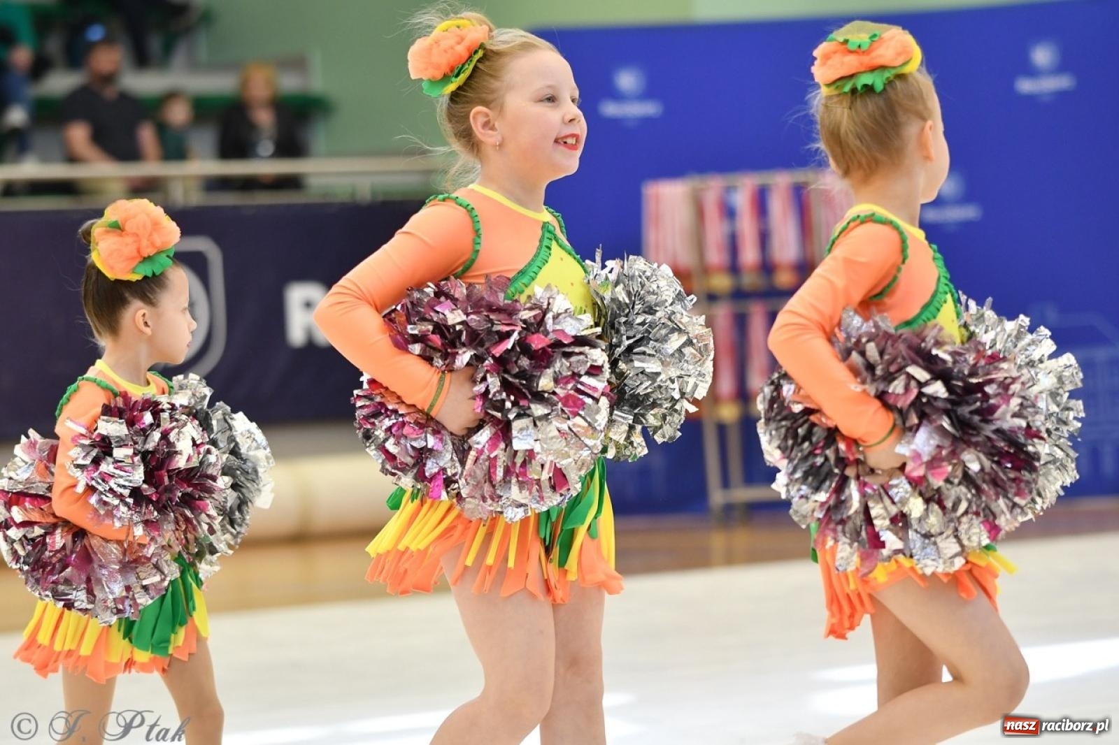 Zdjęcie w galerii na portalu naszraciborz.pl: Racibórz gości Mistrzostwa Okręgu Mażoretek Polski Południowo-Zachodniej [FOTO] wiadomości z regionu