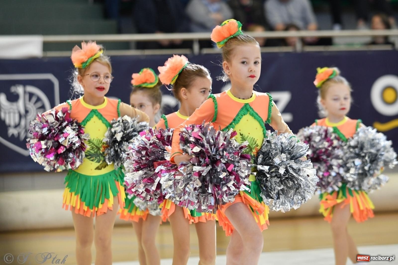 Zdjęcie w galerii na portalu naszraciborz.pl: Racibórz gości Mistrzostwa Okręgu Mażoretek Polski Południowo-Zachodniej [FOTO] wiadomości z regionu