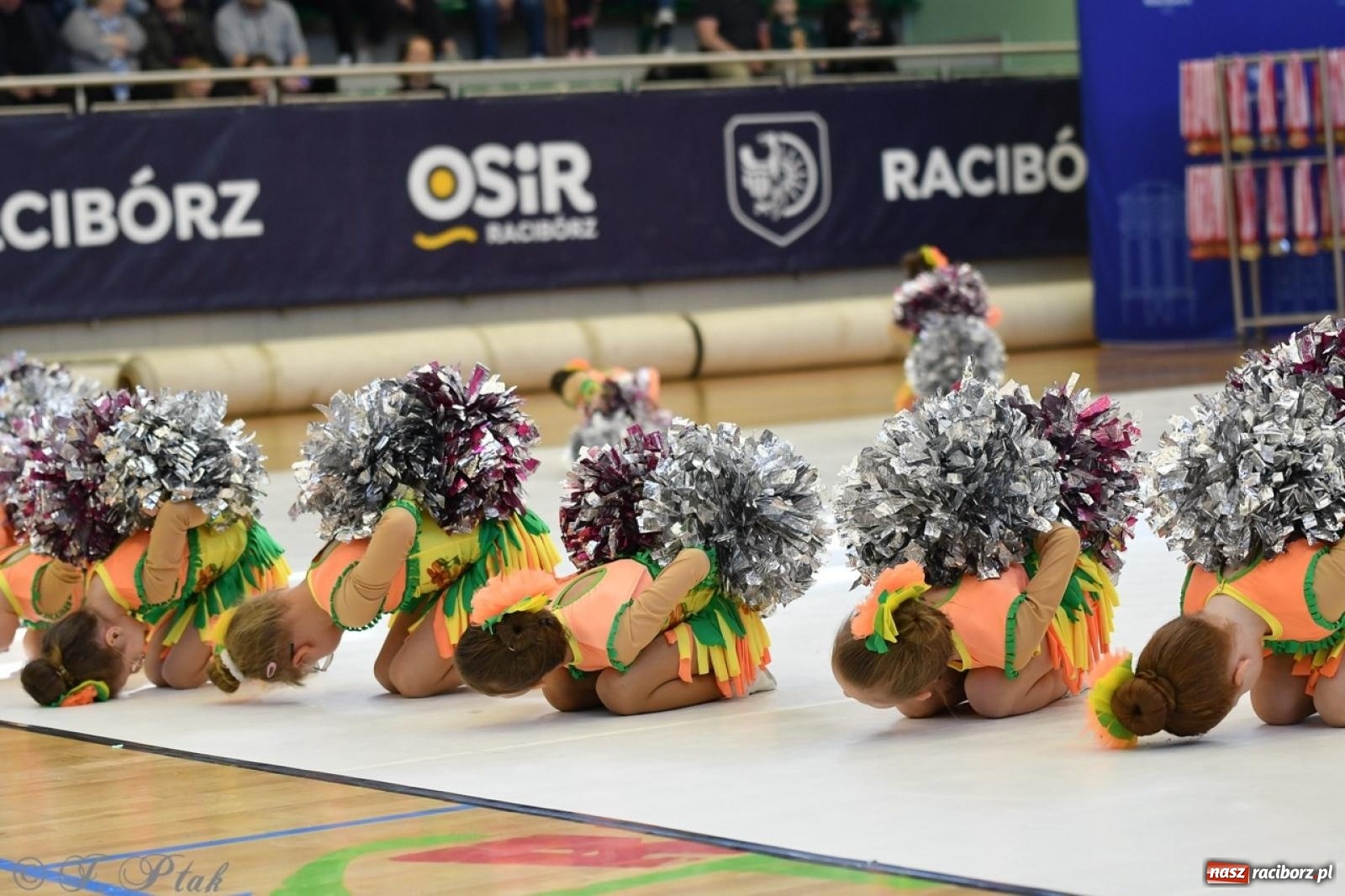 Zdjęcie w galerii na portalu naszraciborz.pl: Racibórz gości Mistrzostwa Okręgu Mażoretek Polski Południowo-Zachodniej [FOTO] wiadomości z regionu