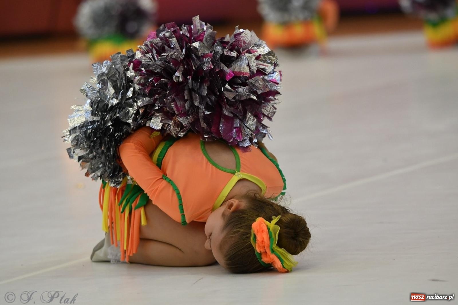 Zdjęcie w galerii na portalu naszraciborz.pl: Racibórz gości Mistrzostwa Okręgu Mażoretek Polski Południowo-Zachodniej [FOTO] wiadomości z regionu