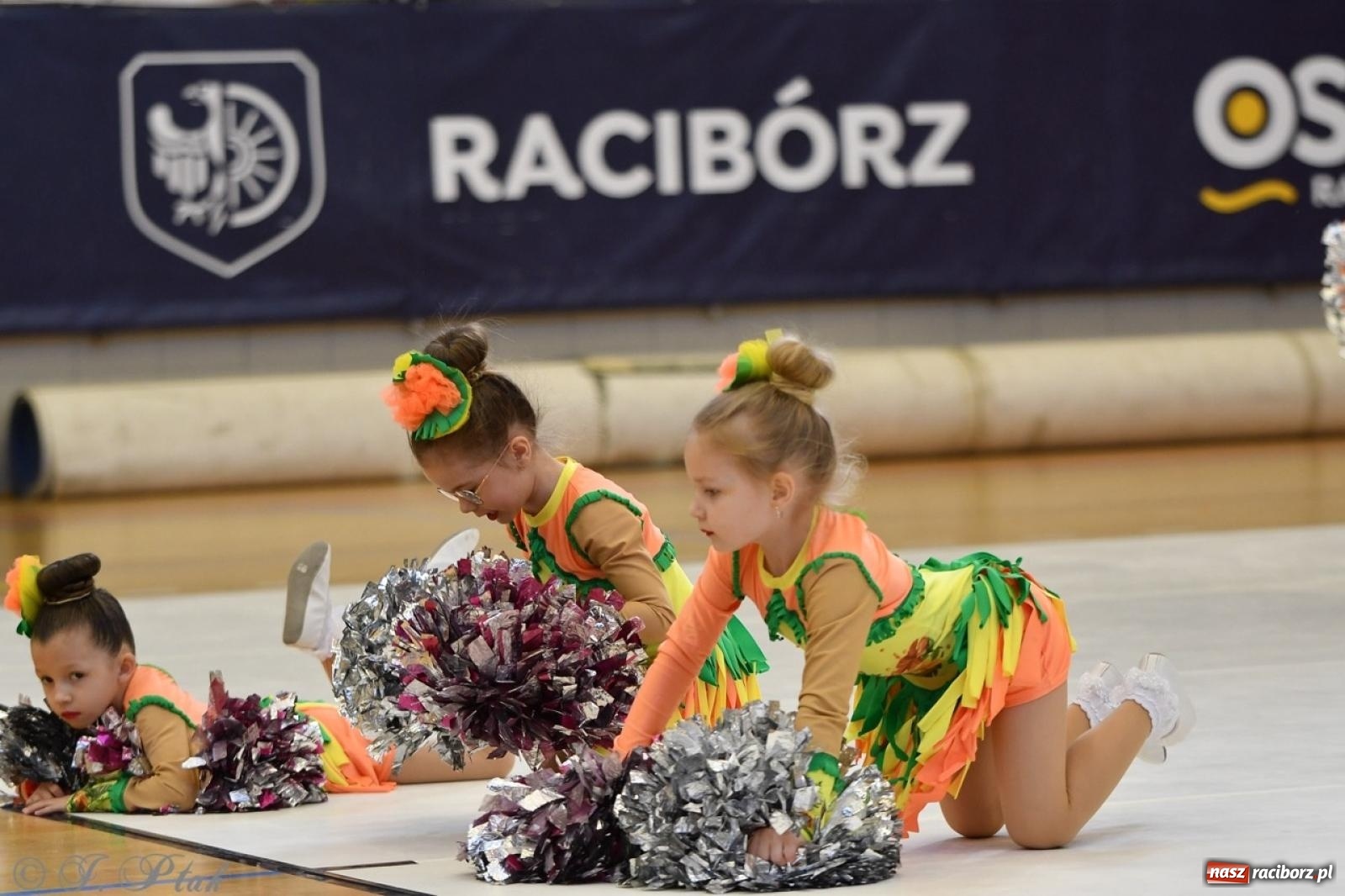 Zdjęcie w galerii na portalu naszraciborz.pl: Racibórz gości Mistrzostwa Okręgu Mażoretek Polski Południowo-Zachodniej [FOTO] wiadomości z regionu