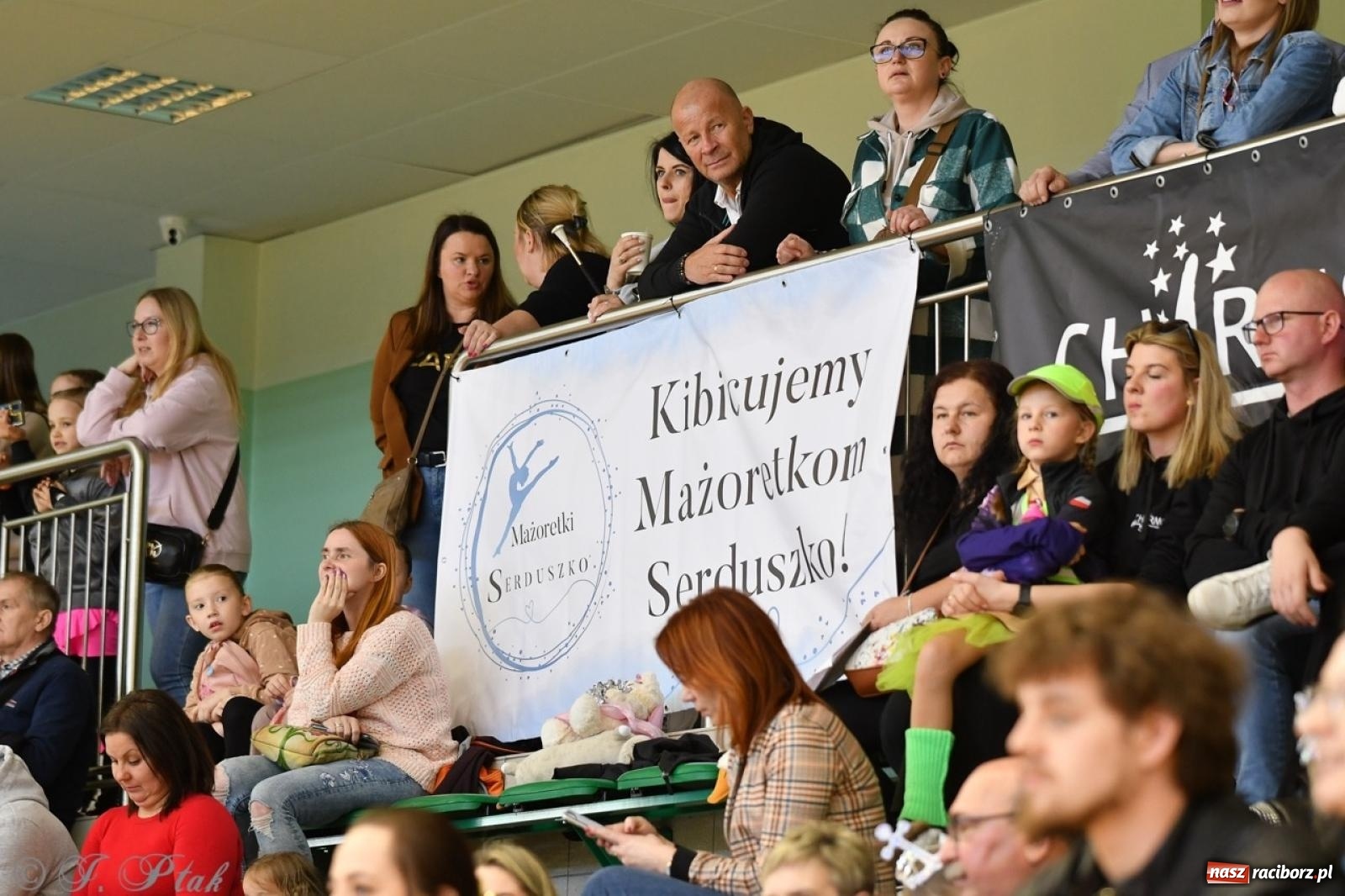 Zdjęcie w galerii na portalu naszraciborz.pl: Racibórz gości Mistrzostwa Okręgu Mażoretek Polski Południowo-Zachodniej [FOTO] wiadomości z regionu