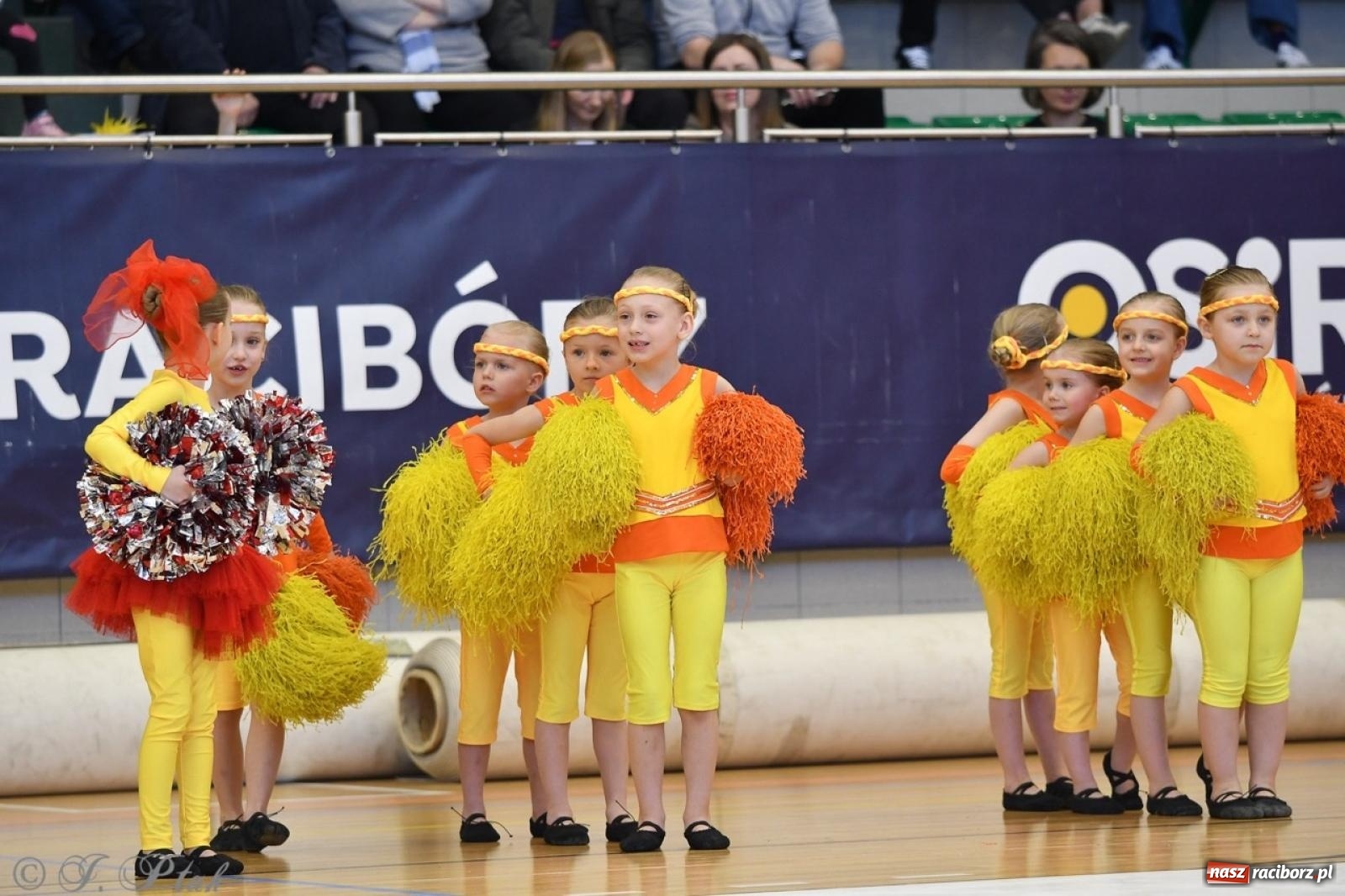 Zdjęcie w galerii na portalu naszraciborz.pl: Racibórz gości Mistrzostwa Okręgu Mażoretek Polski Południowo-Zachodniej [FOTO] wiadomości z regionu