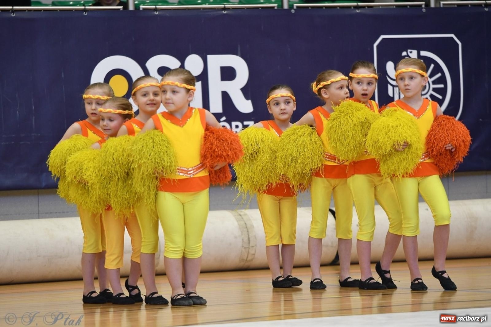 Zdjęcie w galerii na portalu naszraciborz.pl: Racibórz gości Mistrzostwa Okręgu Mażoretek Polski Południowo-Zachodniej [FOTO] wiadomości z regionu