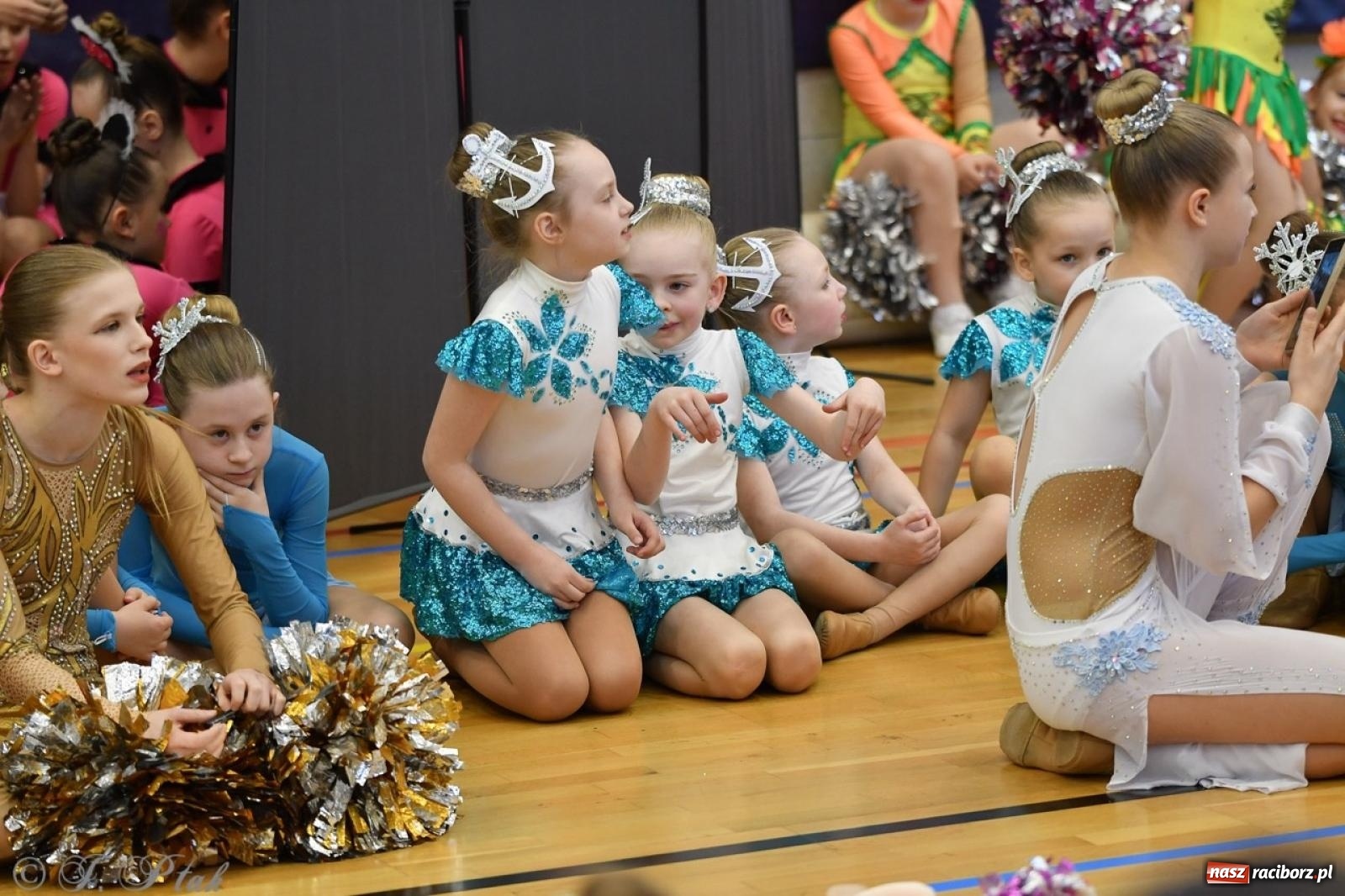 Zdjęcie w galerii na portalu naszraciborz.pl: Racibórz gości Mistrzostwa Okręgu Mażoretek Polski Południowo-Zachodniej [FOTO] wiadomości z regionu
