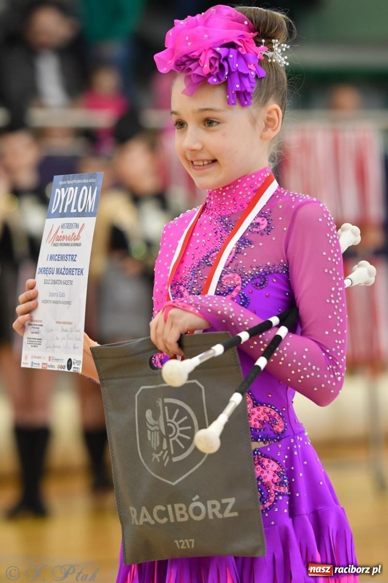 Zdjęcie w galerii na portalu naszraciborz.pl: Racibórz gości Mistrzostwa Okręgu Mażoretek Polski Południowo-Zachodniej [FOTO] wiadomości z regionu
