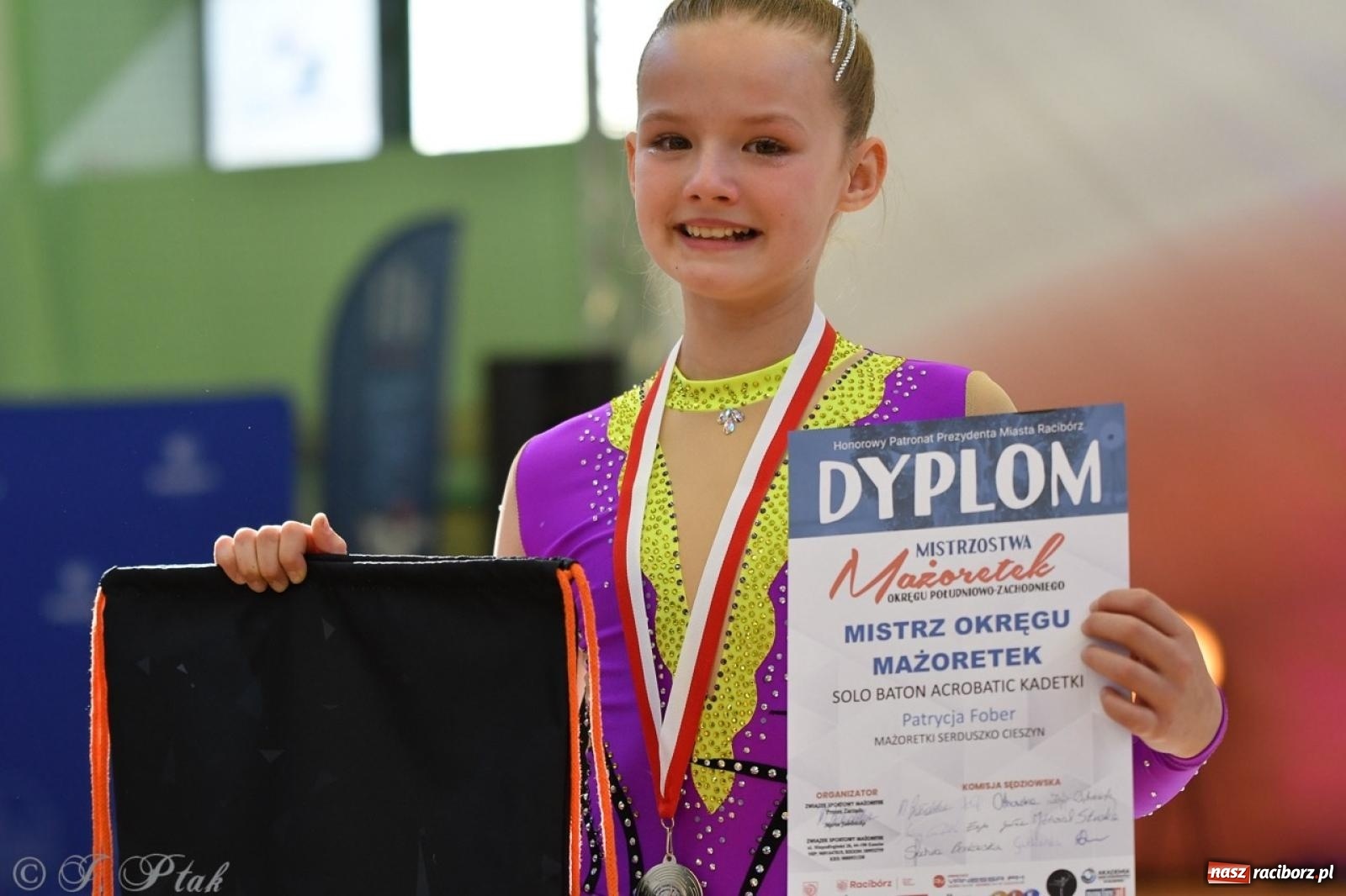 Zdjęcie w galerii na portalu naszraciborz.pl: Racibórz gości Mistrzostwa Okręgu Mażoretek Polski Południowo-Zachodniej [FOTO] wiadomości z regionu