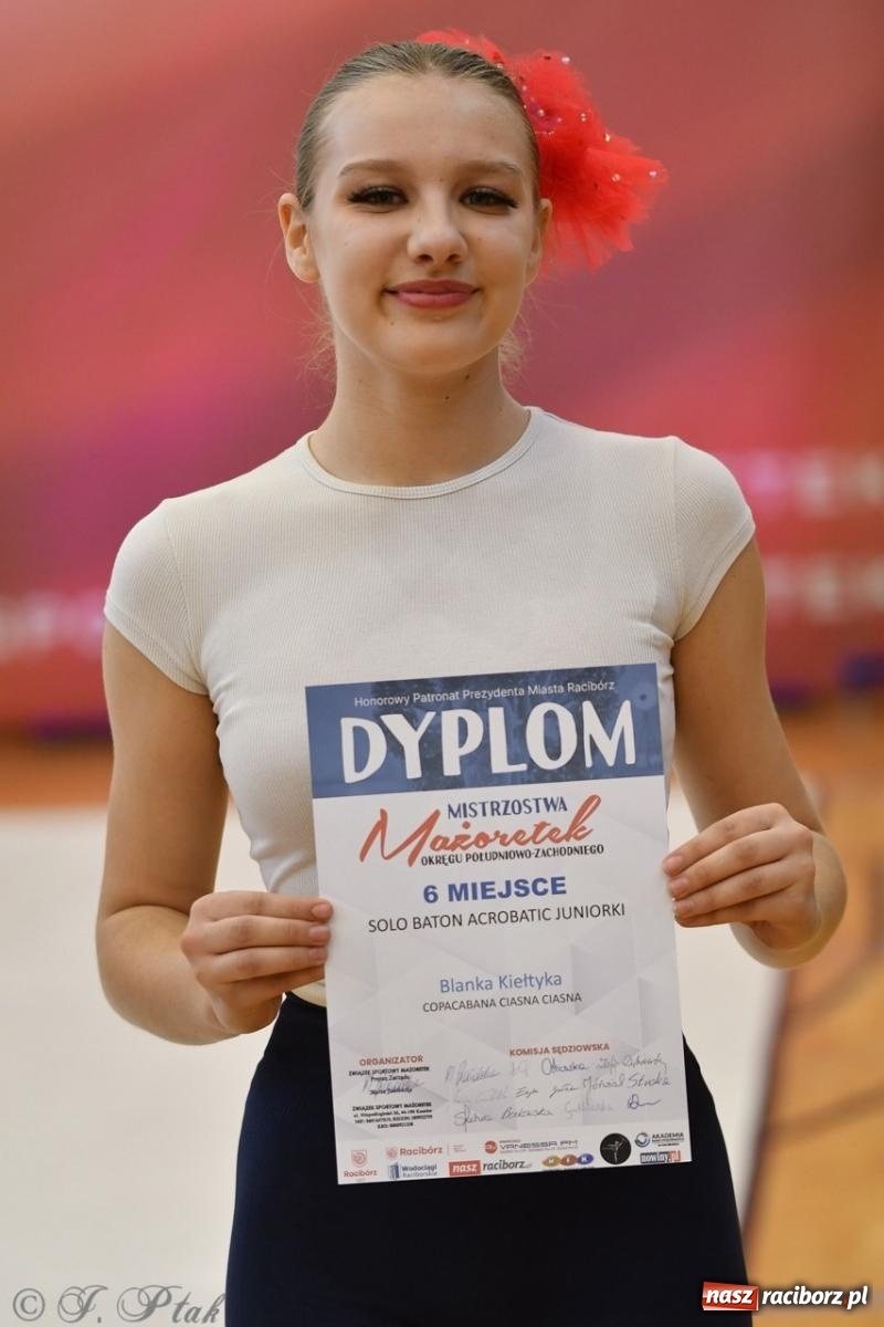 Zdjęcie w galerii na portalu naszraciborz.pl: Racibórz gości Mistrzostwa Okręgu Mażoretek Polski Południowo-Zachodniej [FOTO] wiadomości z regionu