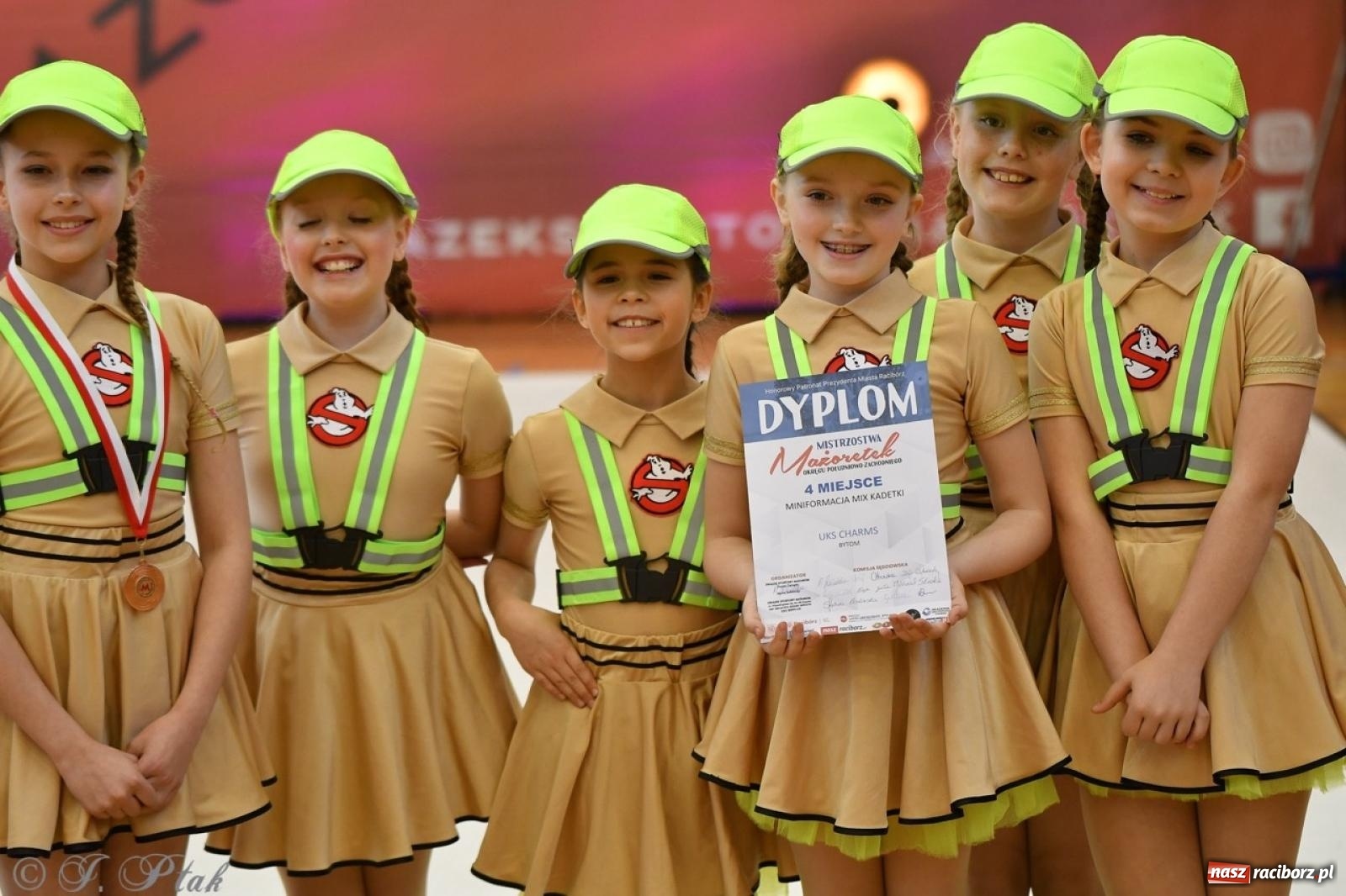 Zdjęcie w galerii na portalu naszraciborz.pl: Racibórz gości Mistrzostwa Okręgu Mażoretek Polski Południowo-Zachodniej [FOTO] wiadomości z regionu