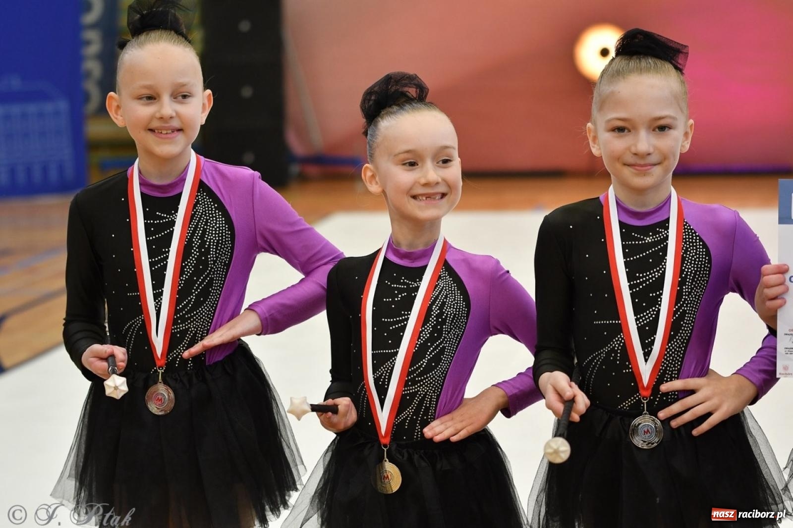Zdjęcie w galerii na portalu naszraciborz.pl: Racibórz gości Mistrzostwa Okręgu Mażoretek Polski Południowo-Zachodniej [FOTO] wiadomości z regionu