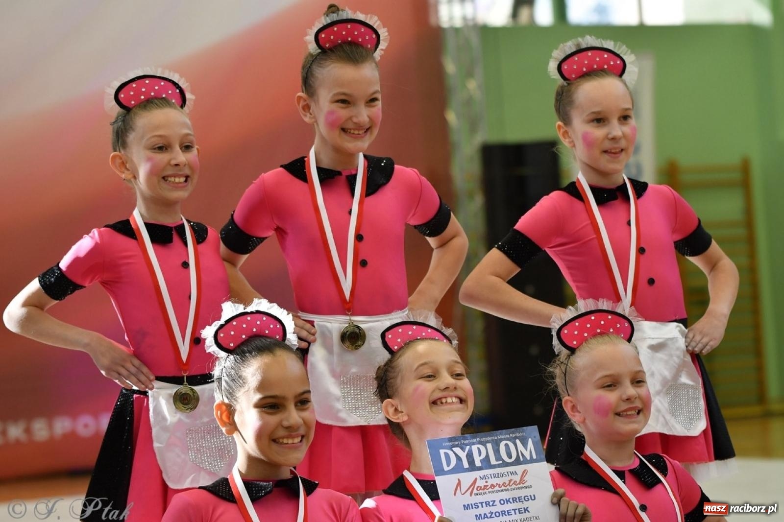 Zdjęcie w galerii na portalu naszraciborz.pl: Racibórz gości Mistrzostwa Okręgu Mażoretek Polski Południowo-Zachodniej [FOTO] wiadomości z regionu