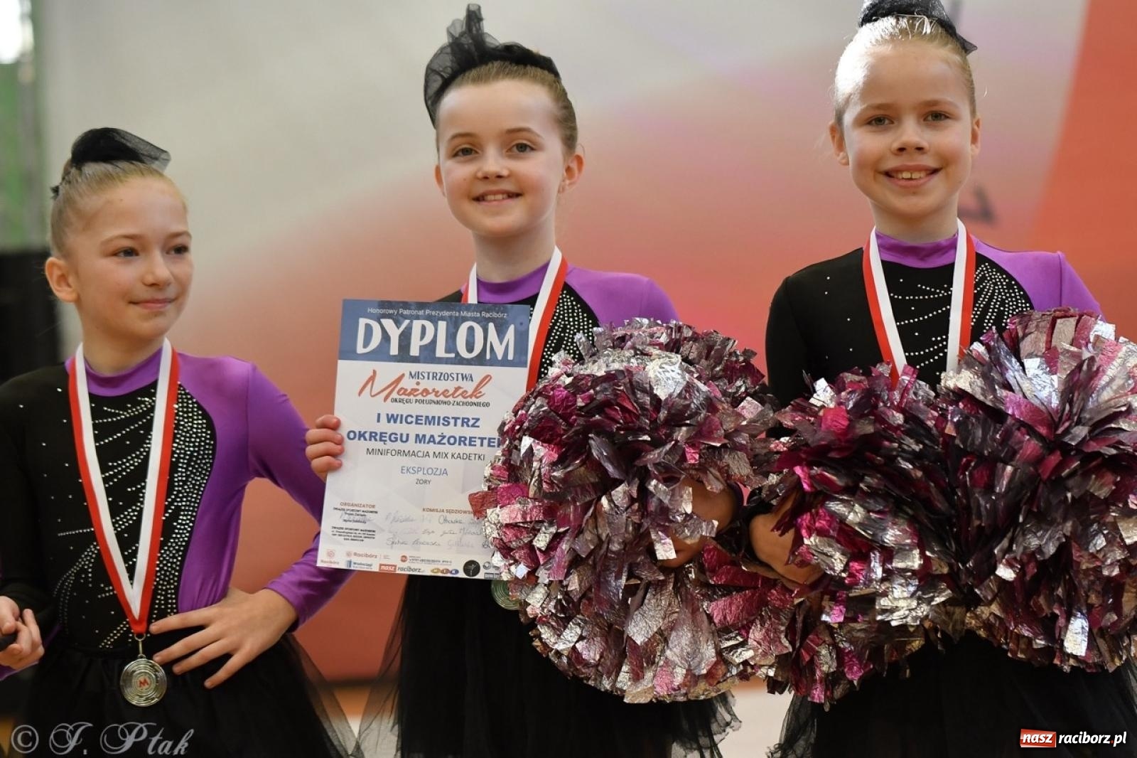 Zdjęcie w galerii na portalu naszraciborz.pl: Racibórz gości Mistrzostwa Okręgu Mażoretek Polski Południowo-Zachodniej [FOTO] wiadomości z regionu