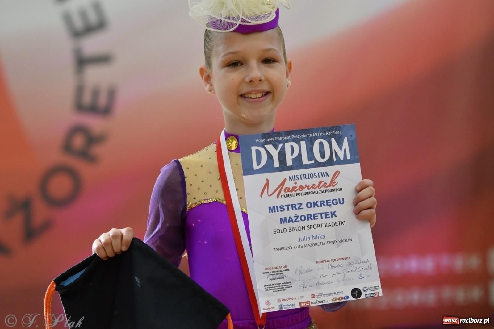 Zdjęcie w galerii na portalu naszraciborz.pl: Racibórz gości Mistrzostwa Okręgu Mażoretek Polski Południowo-Zachodniej [FOTO] wiadomości z regionu