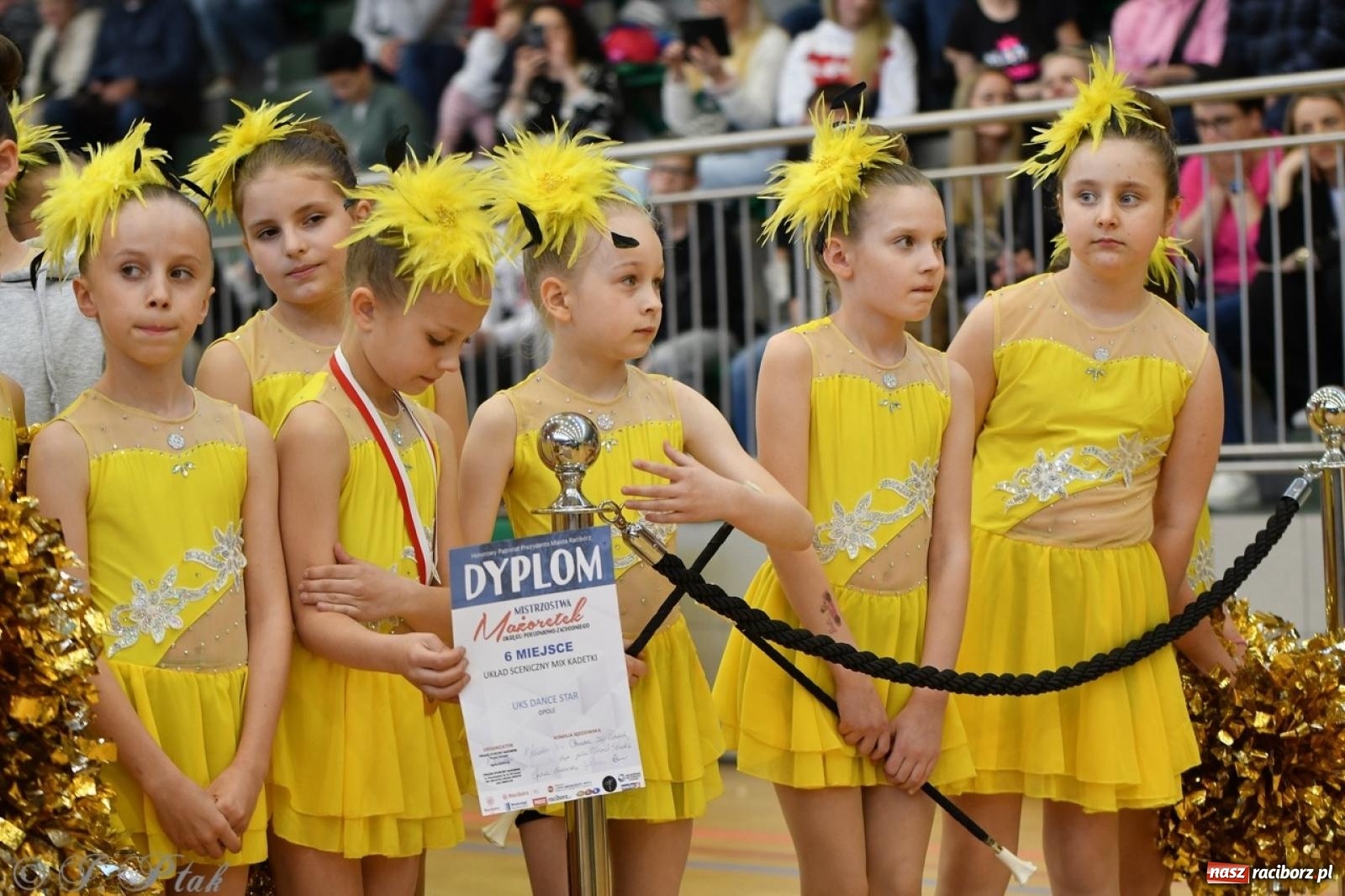Zdjęcie w galerii na portalu naszraciborz.pl: Racibórz gości Mistrzostwa Okręgu Mażoretek Polski Południowo-Zachodniej [FOTO] wiadomości z regionu