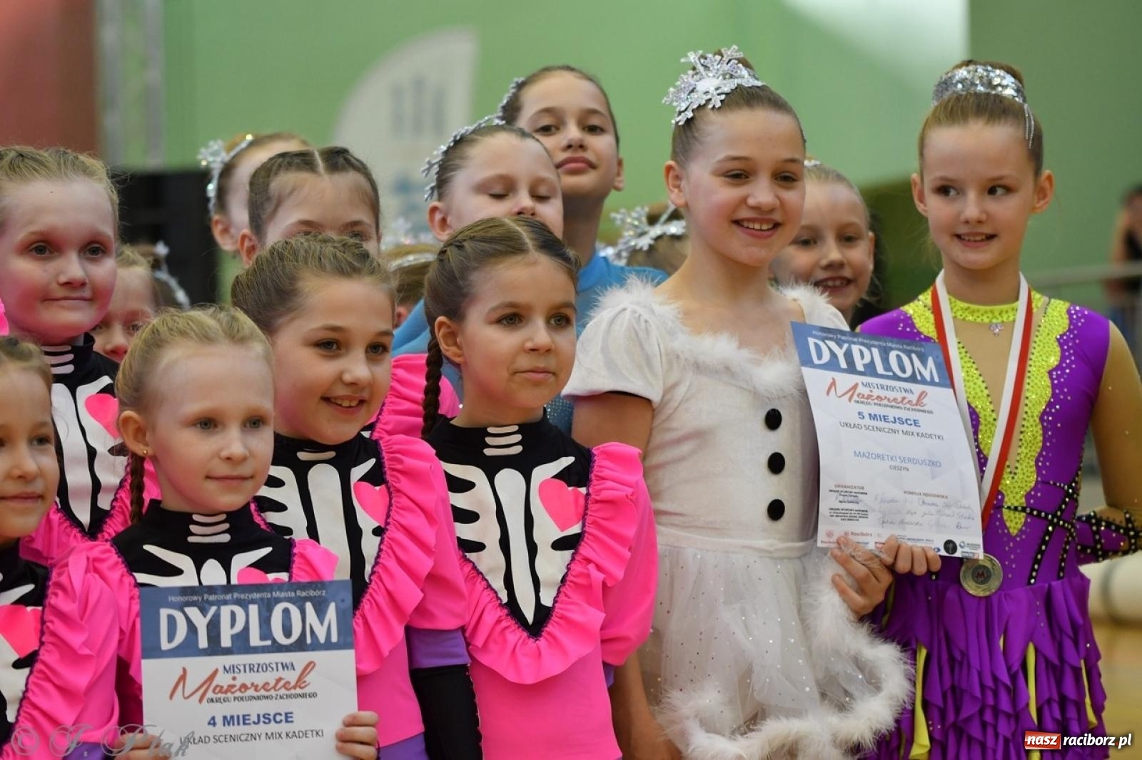 Zdjęcie w galerii na portalu naszraciborz.pl: Racibórz gości Mistrzostwa Okręgu Mażoretek Polski Południowo-Zachodniej [FOTO] wiadomości z regionu