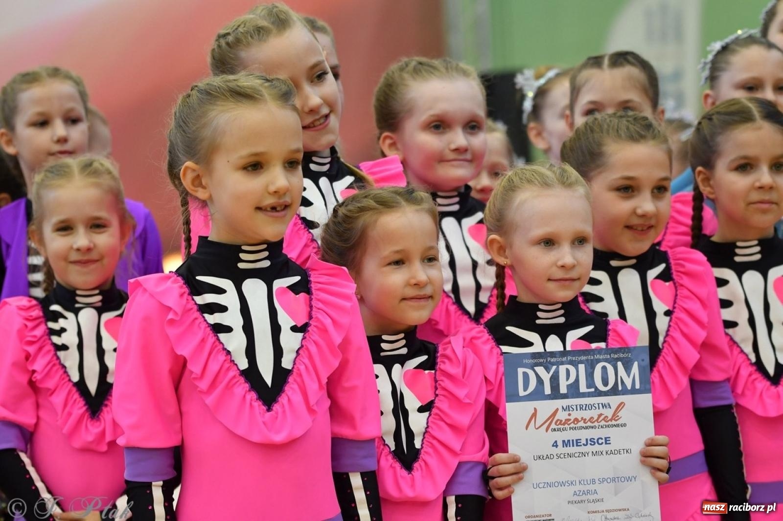 Zdjęcie w galerii na portalu naszraciborz.pl: Racibórz gości Mistrzostwa Okręgu Mażoretek Polski Południowo-Zachodniej [FOTO] wiadomości z regionu