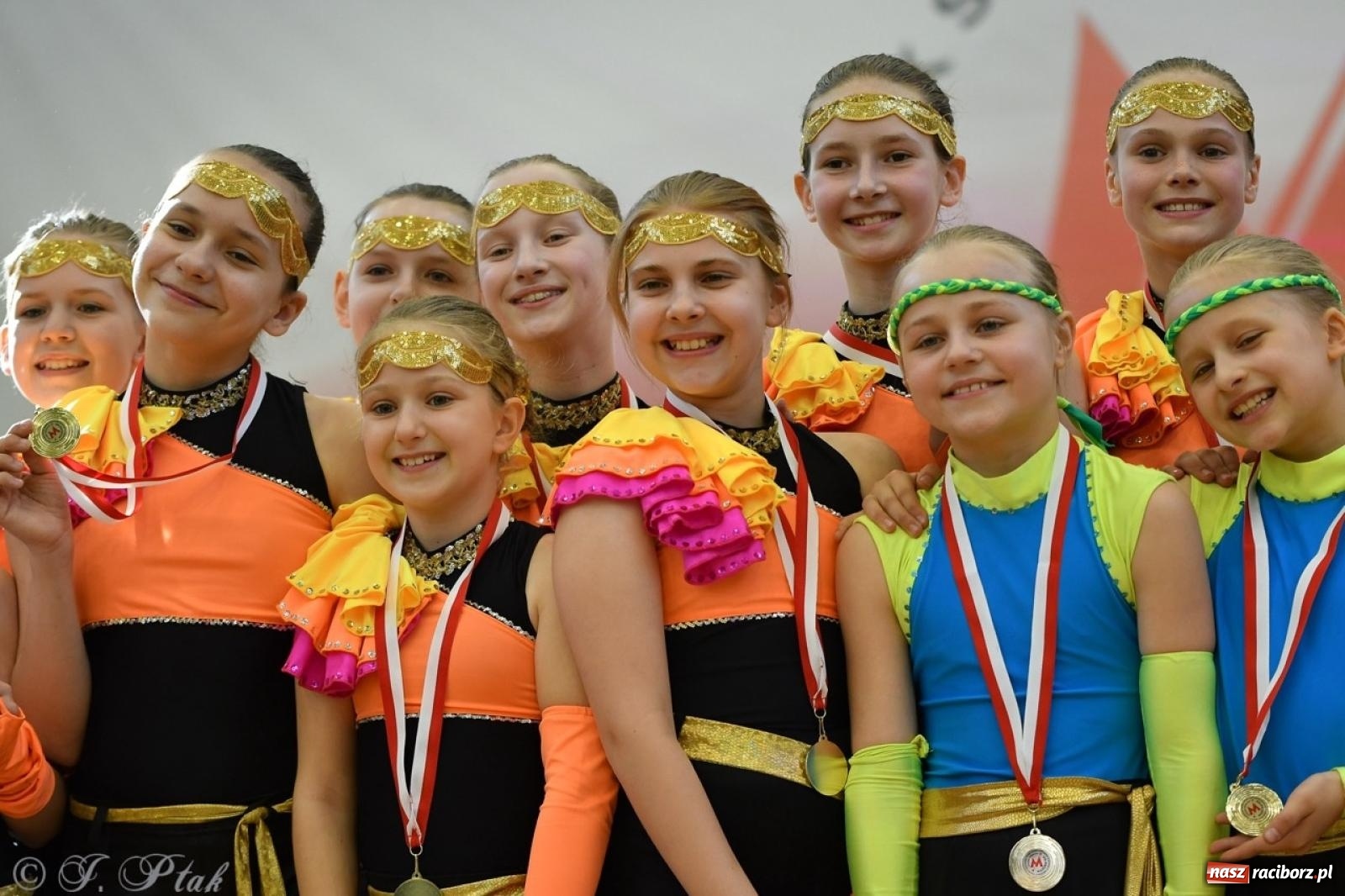 Zdjęcie w galerii na portalu naszraciborz.pl: Racibórz gości Mistrzostwa Okręgu Mażoretek Polski Południowo-Zachodniej [FOTO] wiadomości z regionu