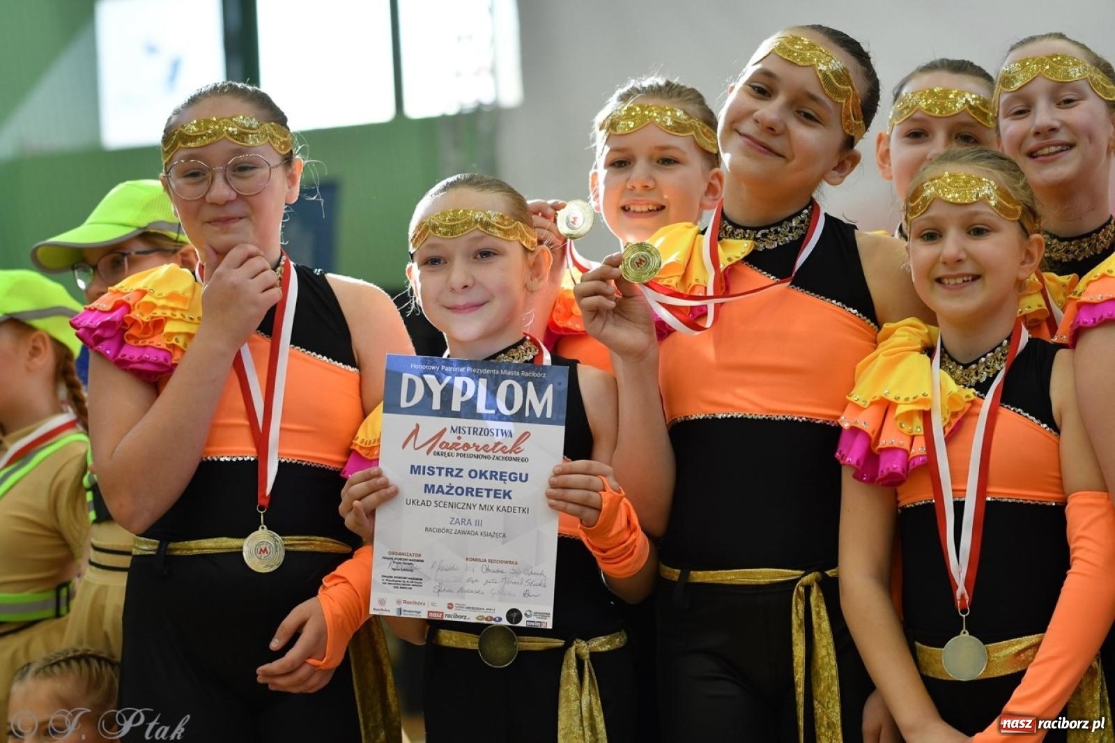 Zdjęcie w galerii na portalu naszraciborz.pl: Racibórz gości Mistrzostwa Okręgu Mażoretek Polski Południowo-Zachodniej [FOTO] wiadomości z regionu