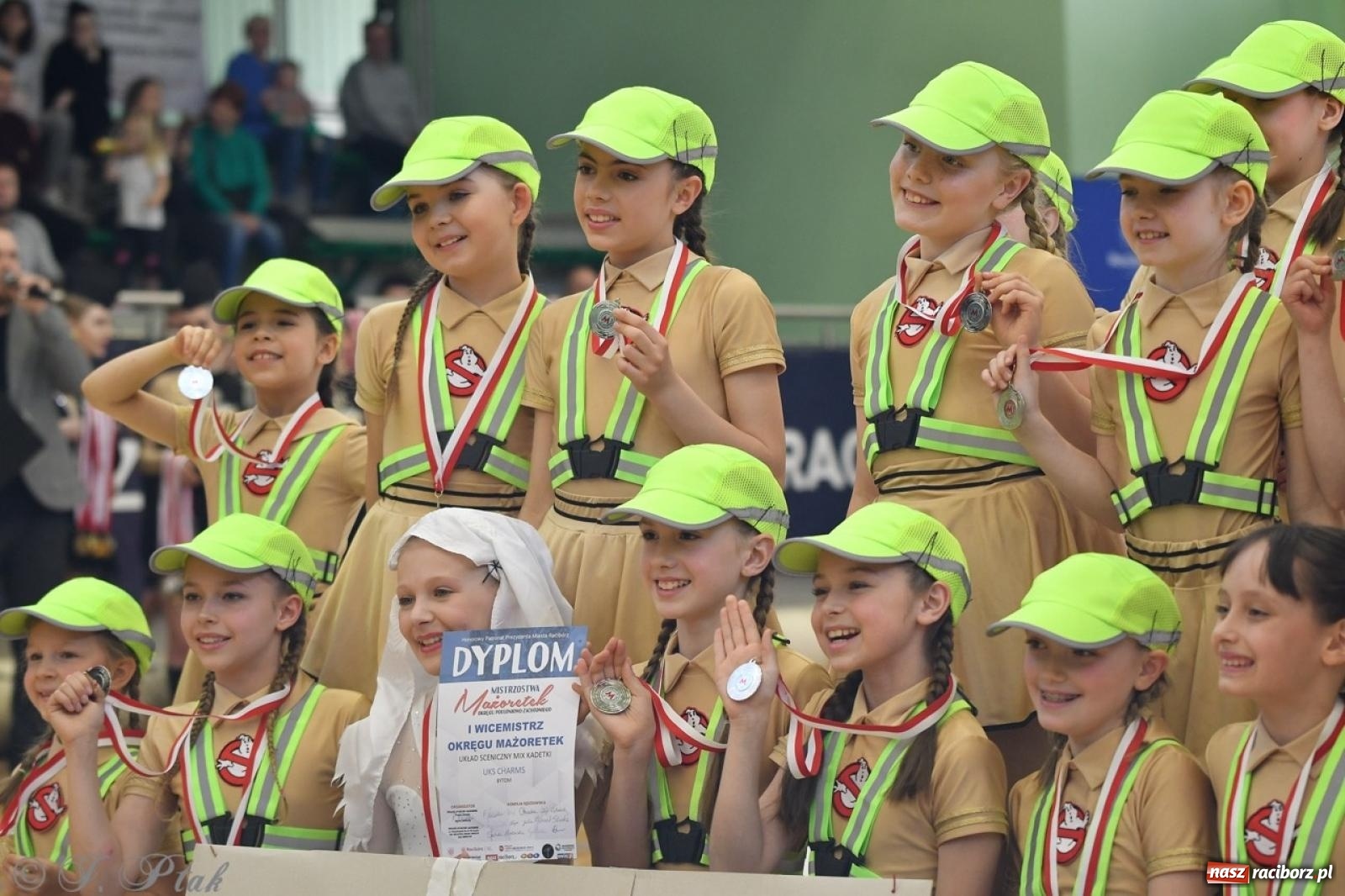 Zdjęcie w galerii na portalu naszraciborz.pl: Racibórz gości Mistrzostwa Okręgu Mażoretek Polski Południowo-Zachodniej [FOTO] wiadomości z regionu