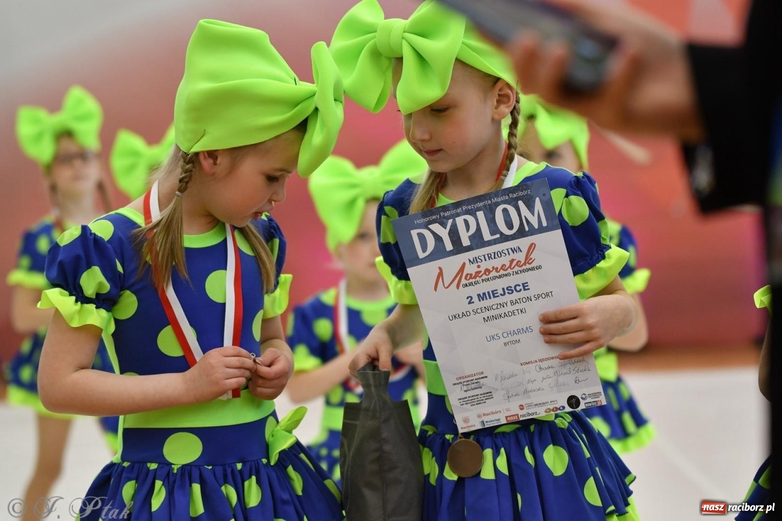 Zdjęcie w galerii na portalu naszraciborz.pl: Racibórz gości Mistrzostwa Okręgu Mażoretek Polski Południowo-Zachodniej [FOTO] wiadomości z regionu