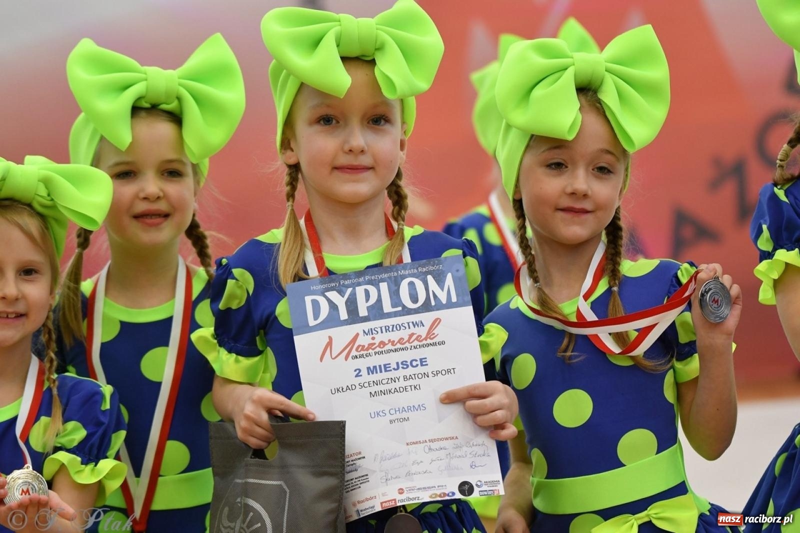 Zdjęcie w galerii na portalu naszraciborz.pl: Racibórz gości Mistrzostwa Okręgu Mażoretek Polski Południowo-Zachodniej [FOTO] wiadomości z regionu