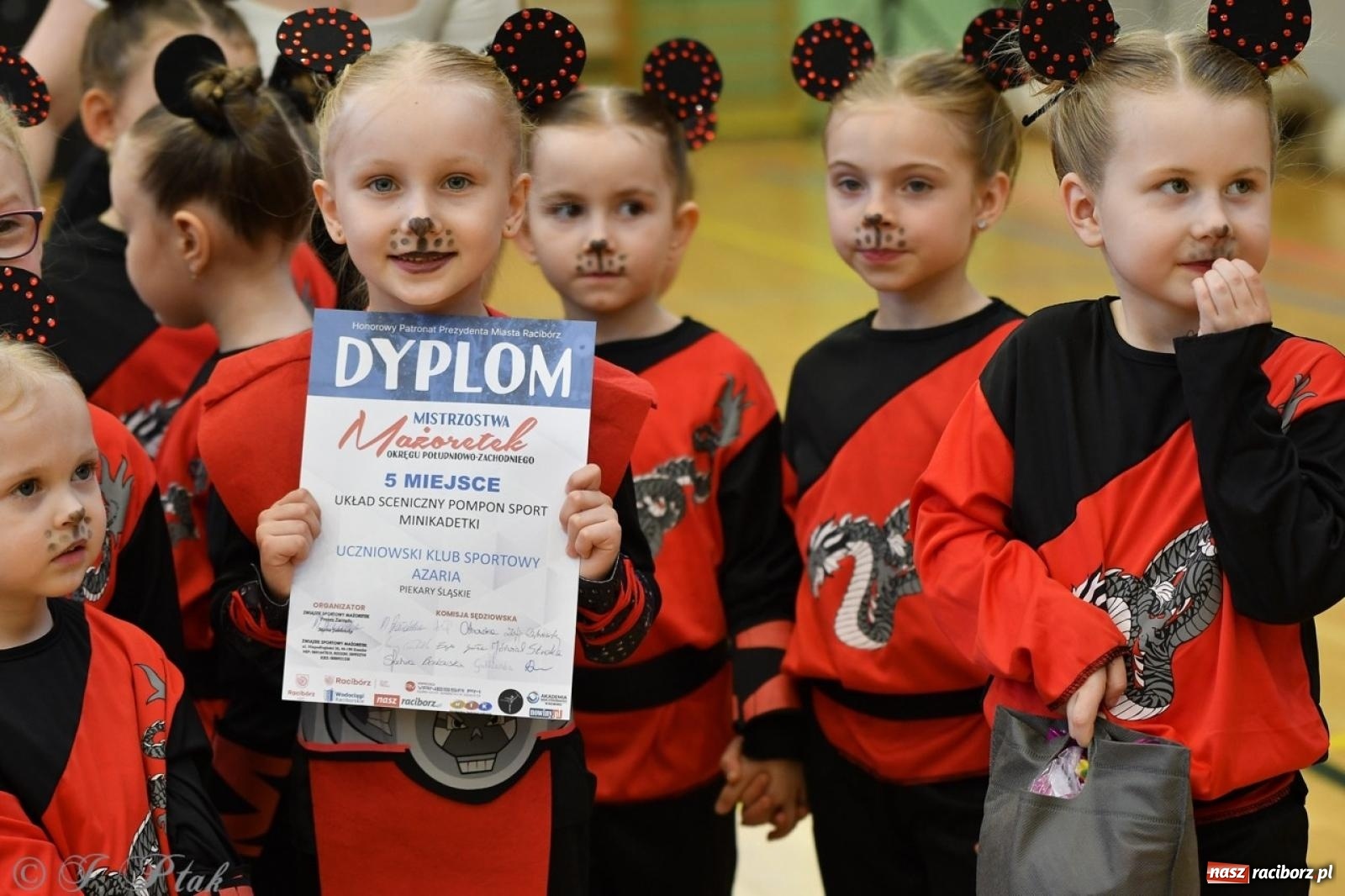 Zdjęcie w galerii na portalu naszraciborz.pl: Racibórz gości Mistrzostwa Okręgu Mażoretek Polski Południowo-Zachodniej [FOTO] wiadomości z regionu