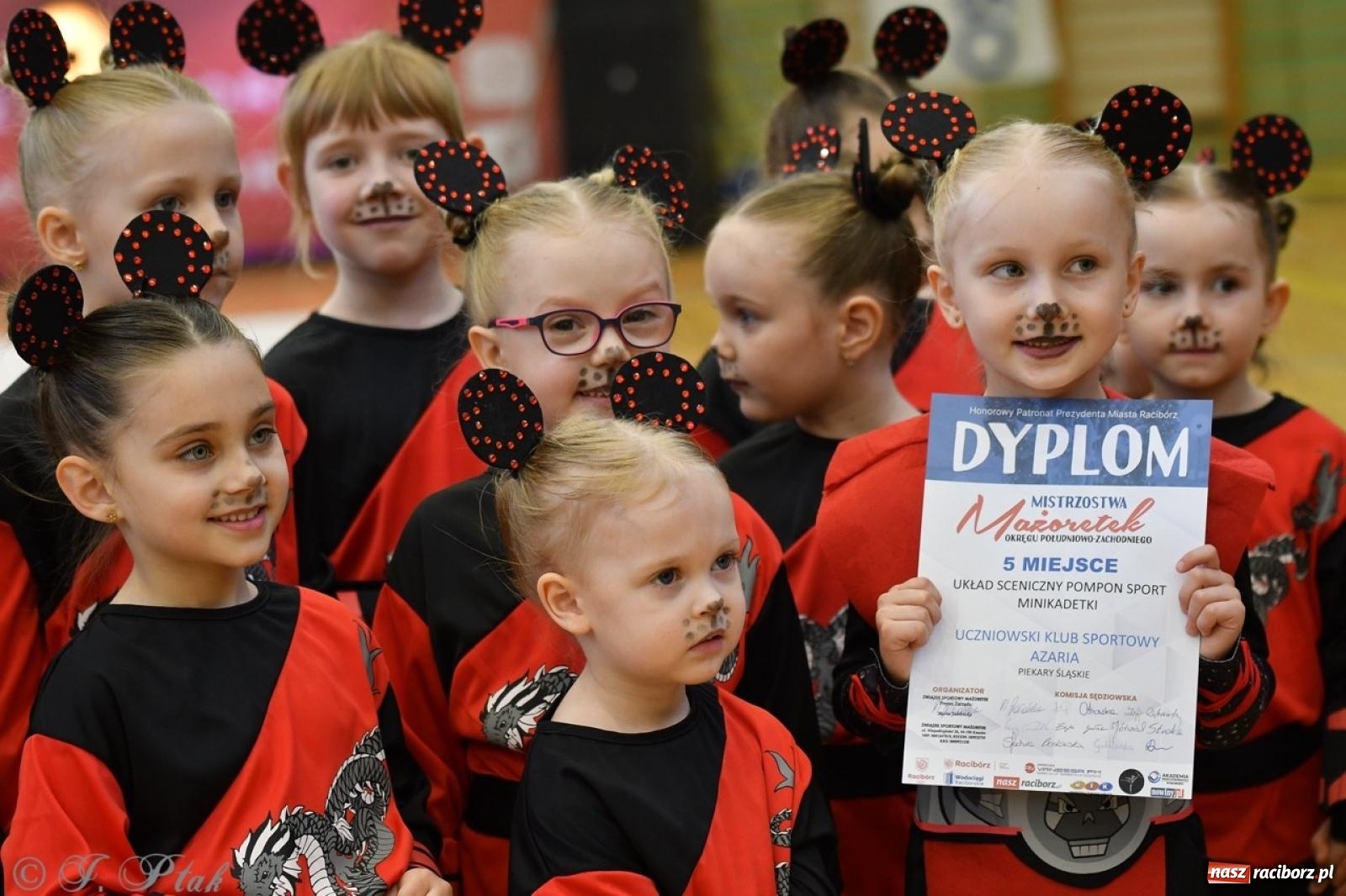 Zdjęcie w galerii na portalu naszraciborz.pl: Racibórz gości Mistrzostwa Okręgu Mażoretek Polski Południowo-Zachodniej [FOTO] wiadomości z regionu