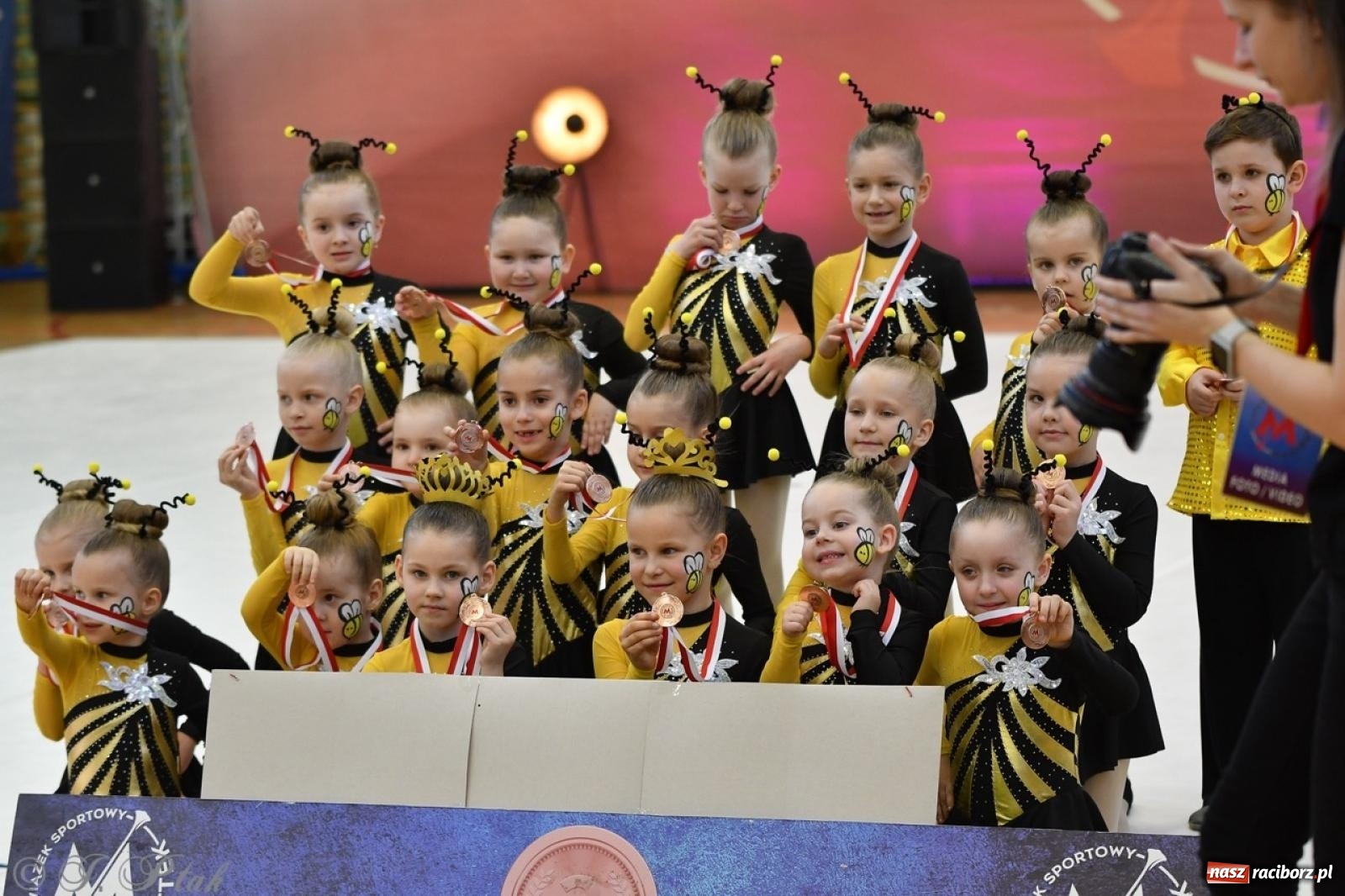 Zdjęcie w galerii na portalu naszraciborz.pl: Racibórz gości Mistrzostwa Okręgu Mażoretek Polski Południowo-Zachodniej [FOTO] wiadomości z regionu