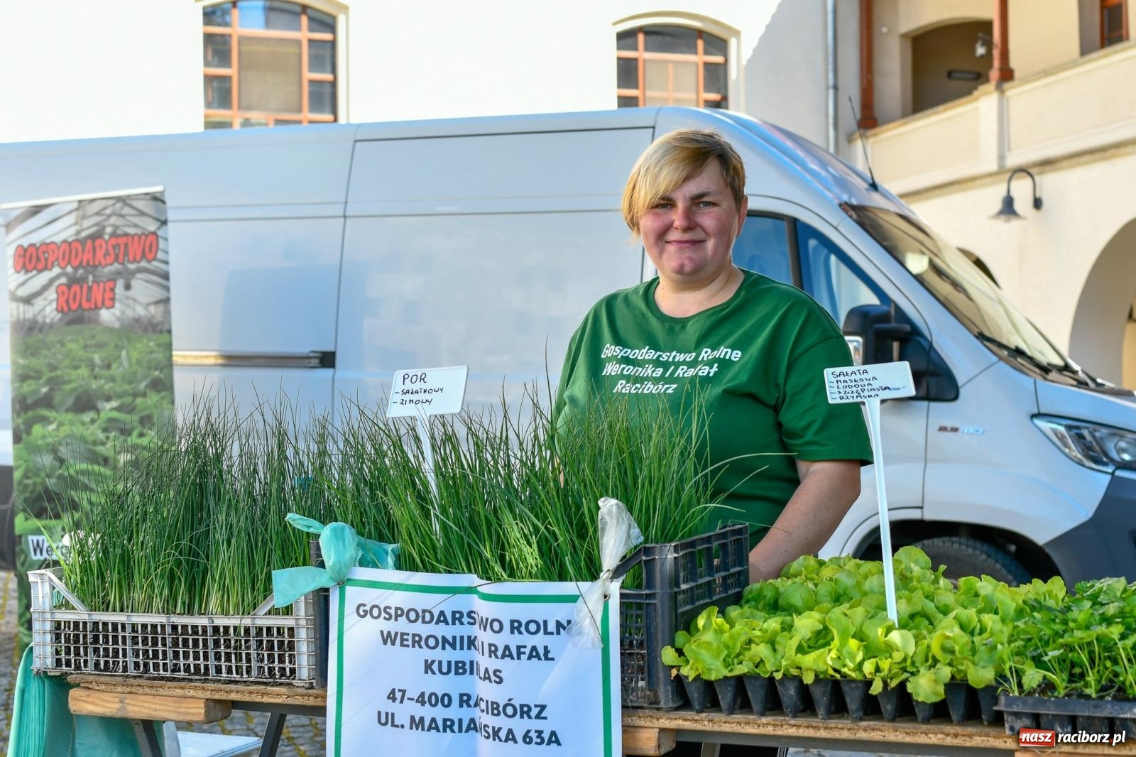 Zdjęcie w galerii na portalu naszraciborz.pl: Zamkowy dziedziniec pełen kwiatów [FOTO i WIDEO] wiadomości z regionu