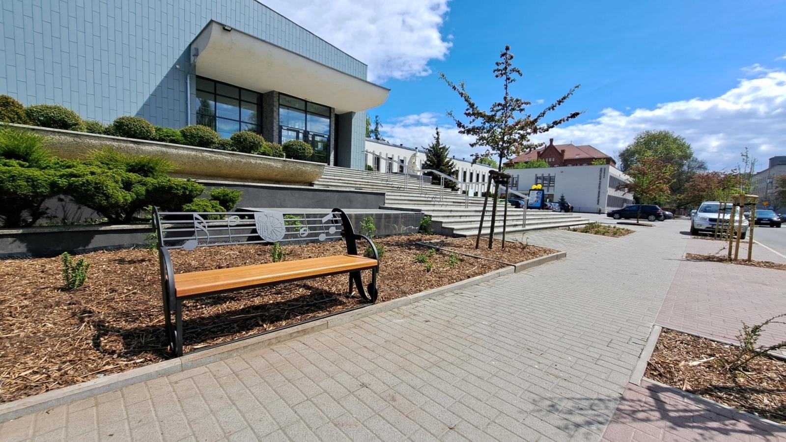 Zdjęcie w galerii na portalu naszraciborz.pl: Ul. Ogrodowa i K. Miarki już wkrótce zakwitną wiadomości z regionu