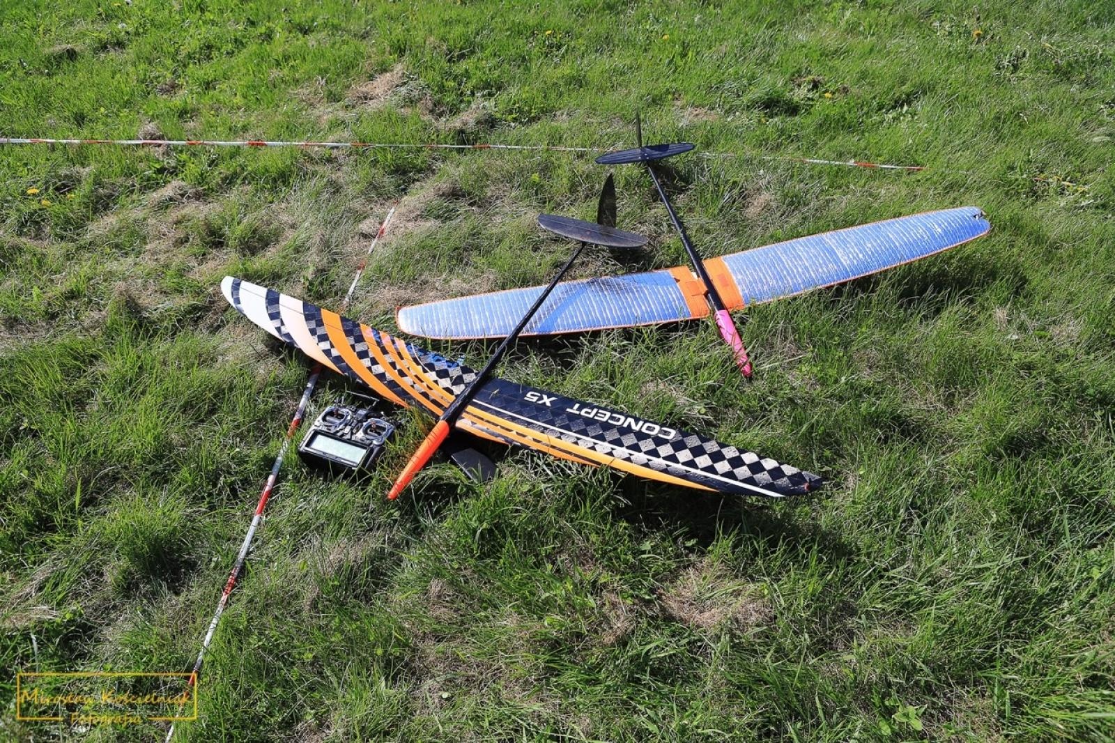 Zdjęcie w galerii na portalu naszraciborz.pl: Modelarze rywalizują dziś na Płoni [FOTO] wiadomości z regionu