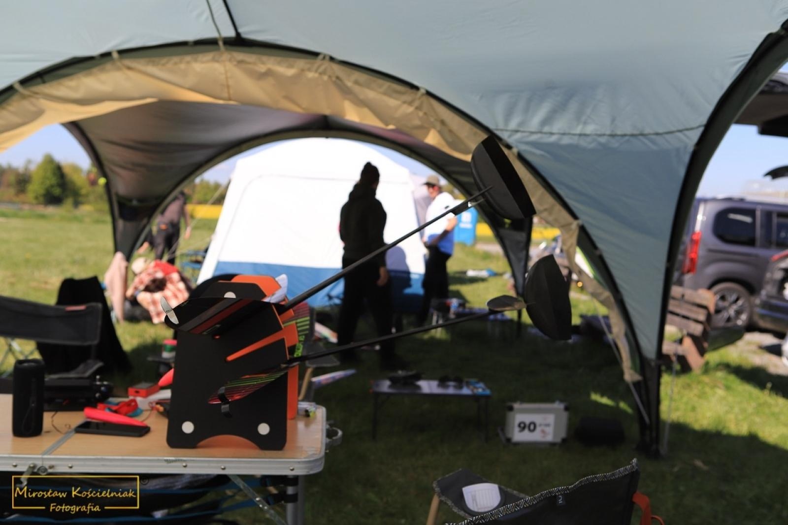 Zdjęcie w galerii na portalu naszraciborz.pl: Modelarze rywalizują dziś na Płoni [FOTO] wiadomości z regionu