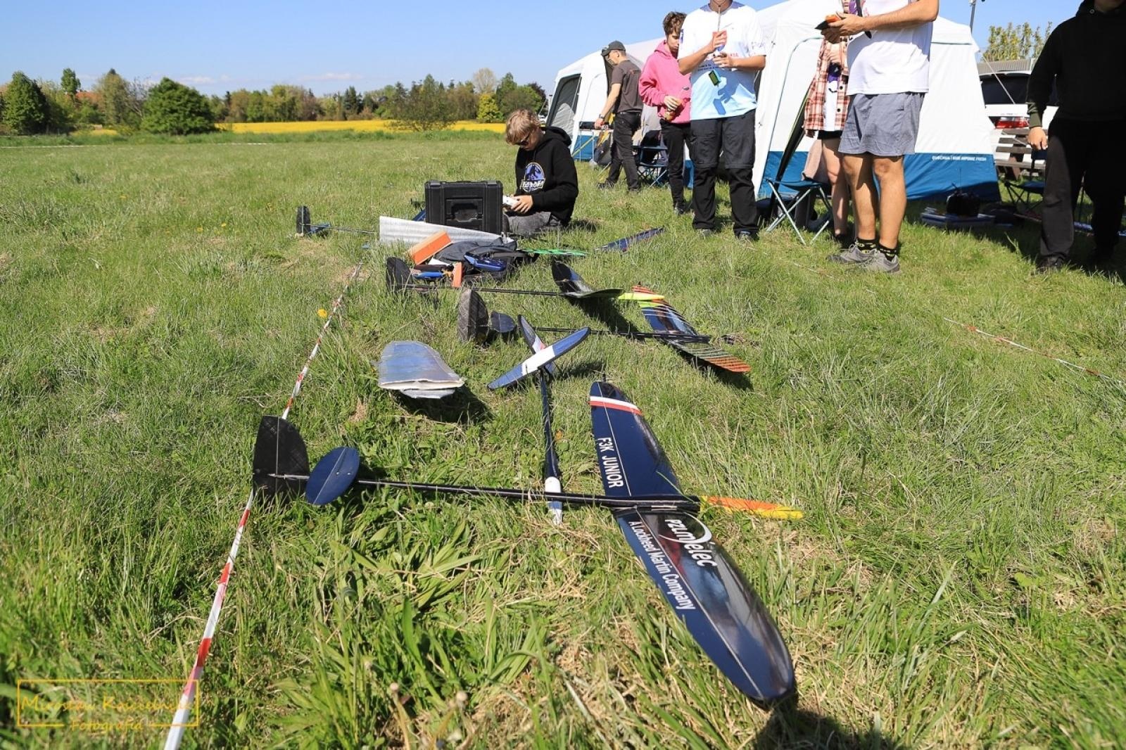 Zdjęcie w galerii na portalu naszraciborz.pl: Modelarze rywalizują dziś na Płoni [FOTO] wiadomości z regionu