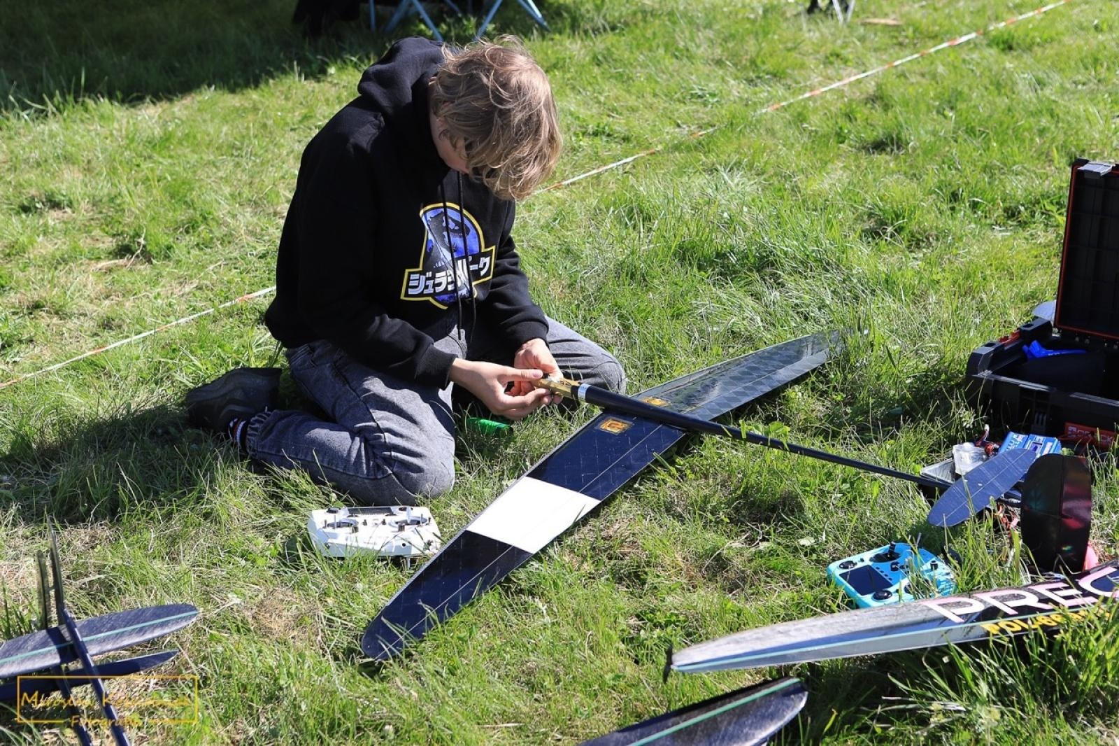 Zdjęcie w galerii na portalu naszraciborz.pl: Modelarze rywalizują dziś na Płoni [FOTO] wiadomości z regionu