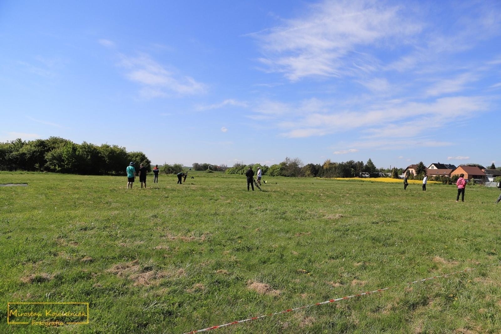 Zdjęcie w galerii na portalu naszraciborz.pl: Modelarze rywalizują dziś na Płoni [FOTO] wiadomości z regionu