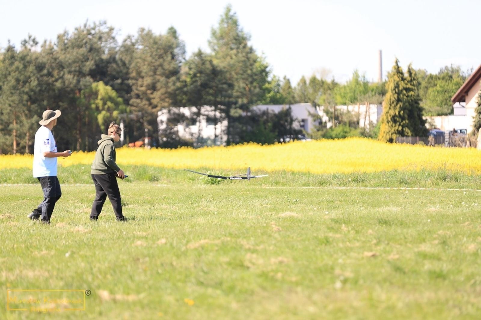 Zdjęcie w galerii na portalu naszraciborz.pl: Modelarze rywalizują dziś na Płoni [FOTO] wiadomości z regionu