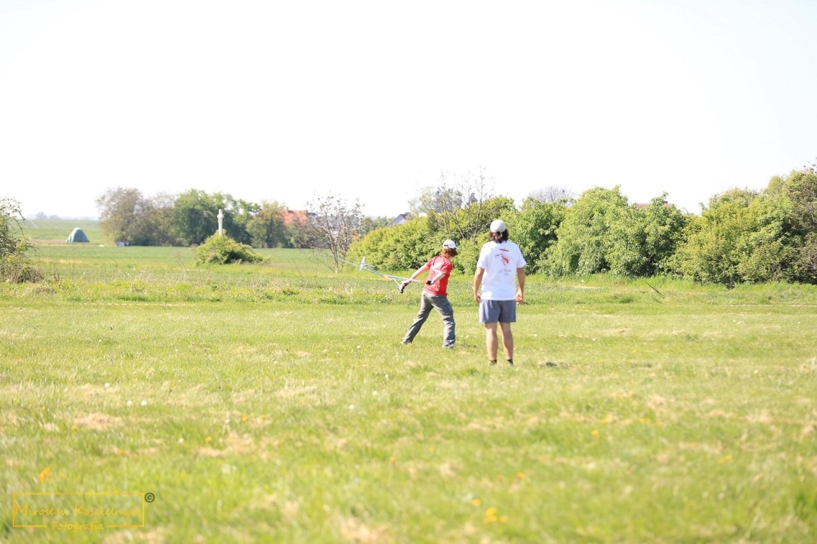 Zdjęcie w galerii na portalu naszraciborz.pl: Modelarze rywalizują dziś na Płoni [FOTO] wiadomości z regionu