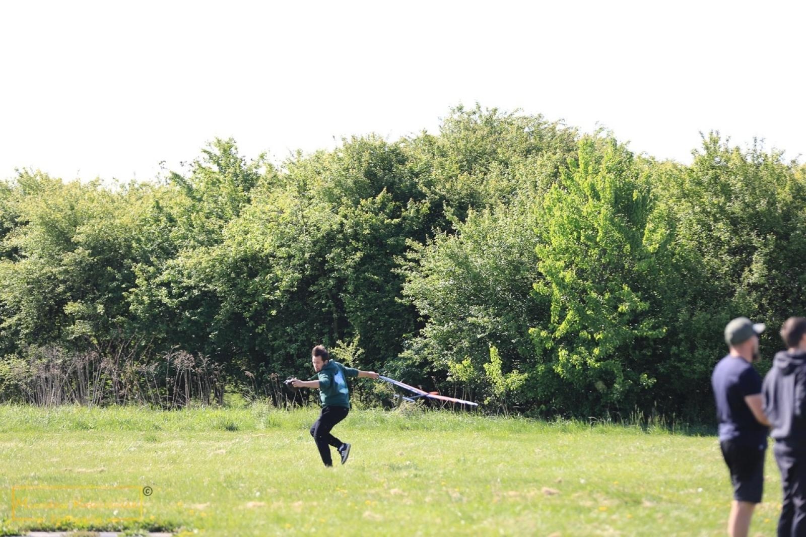 Zdjęcie w galerii na portalu naszraciborz.pl: Modelarze rywalizują dziś na Płoni [FOTO] wiadomości z regionu